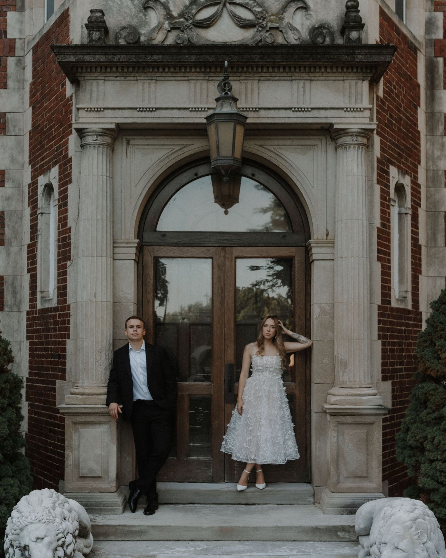 Wedding photo collage shows people posing at classic architectural entrance with white stone pillars and brick details.