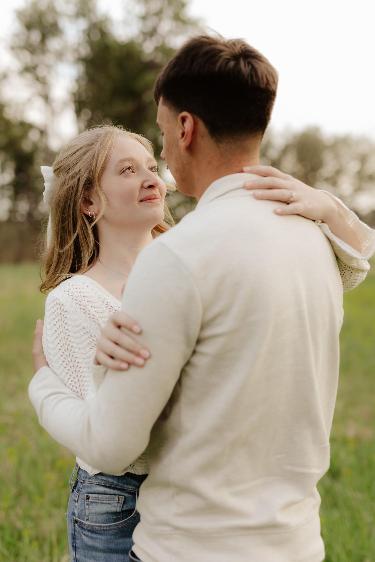 Engagement photography at Pioneers Park in Lincoln, NE. Romantic outdoor session with natural light, perfect for Nebraska couples