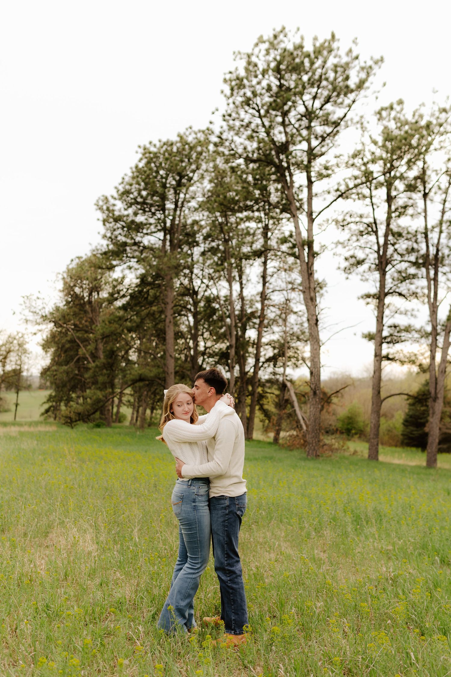 Engagement photography at Pioneers Park in Lincoln, NE. Romantic outdoor session with natural light, perfect for Nebraska couples