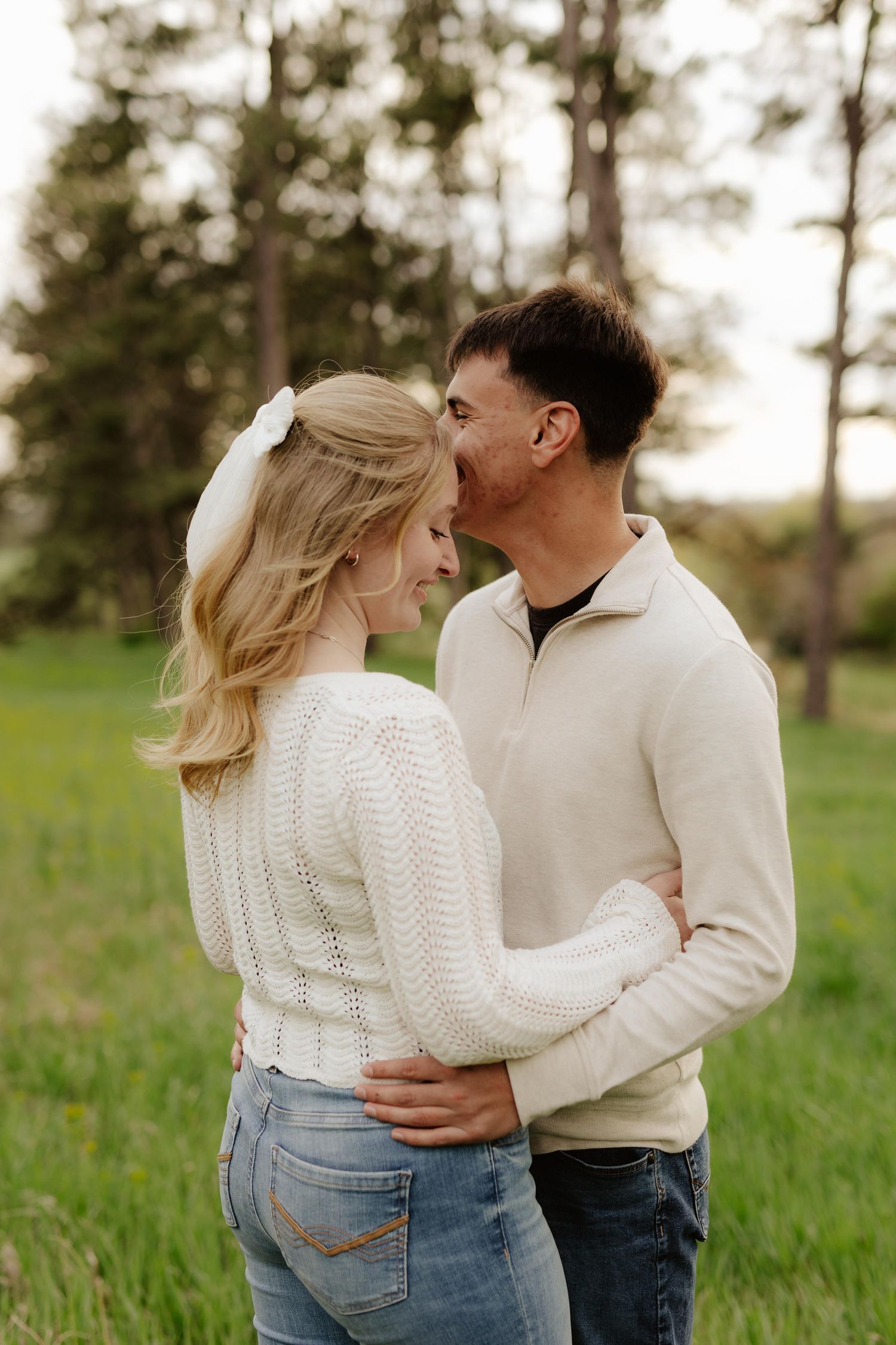 Engagement photography at Pioneers Park in Lincoln, NE. Romantic outdoor session with natural light, perfect for Nebraska couples