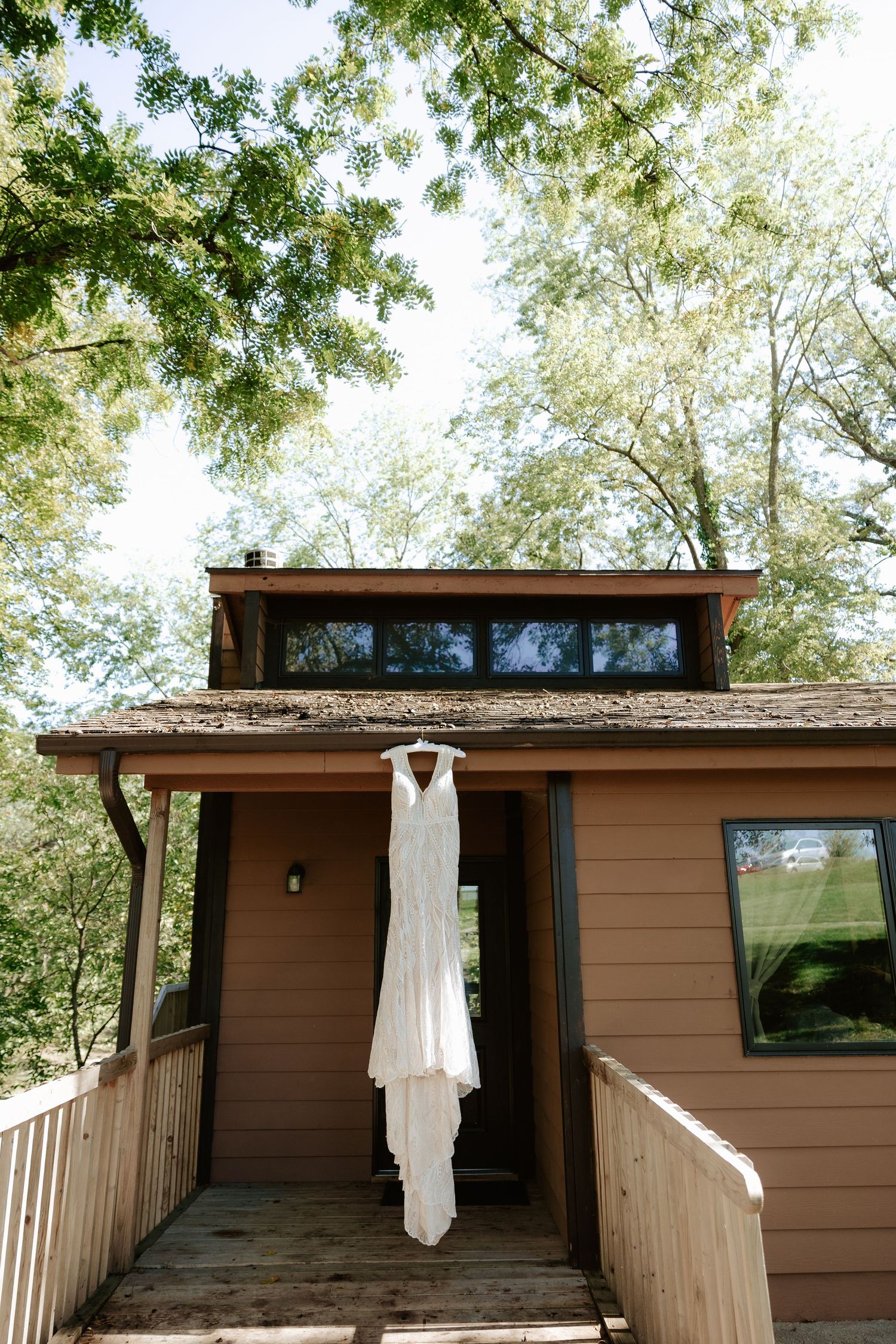 Mallet Lodge wedding photos, wedding venue in Platte River State Park
