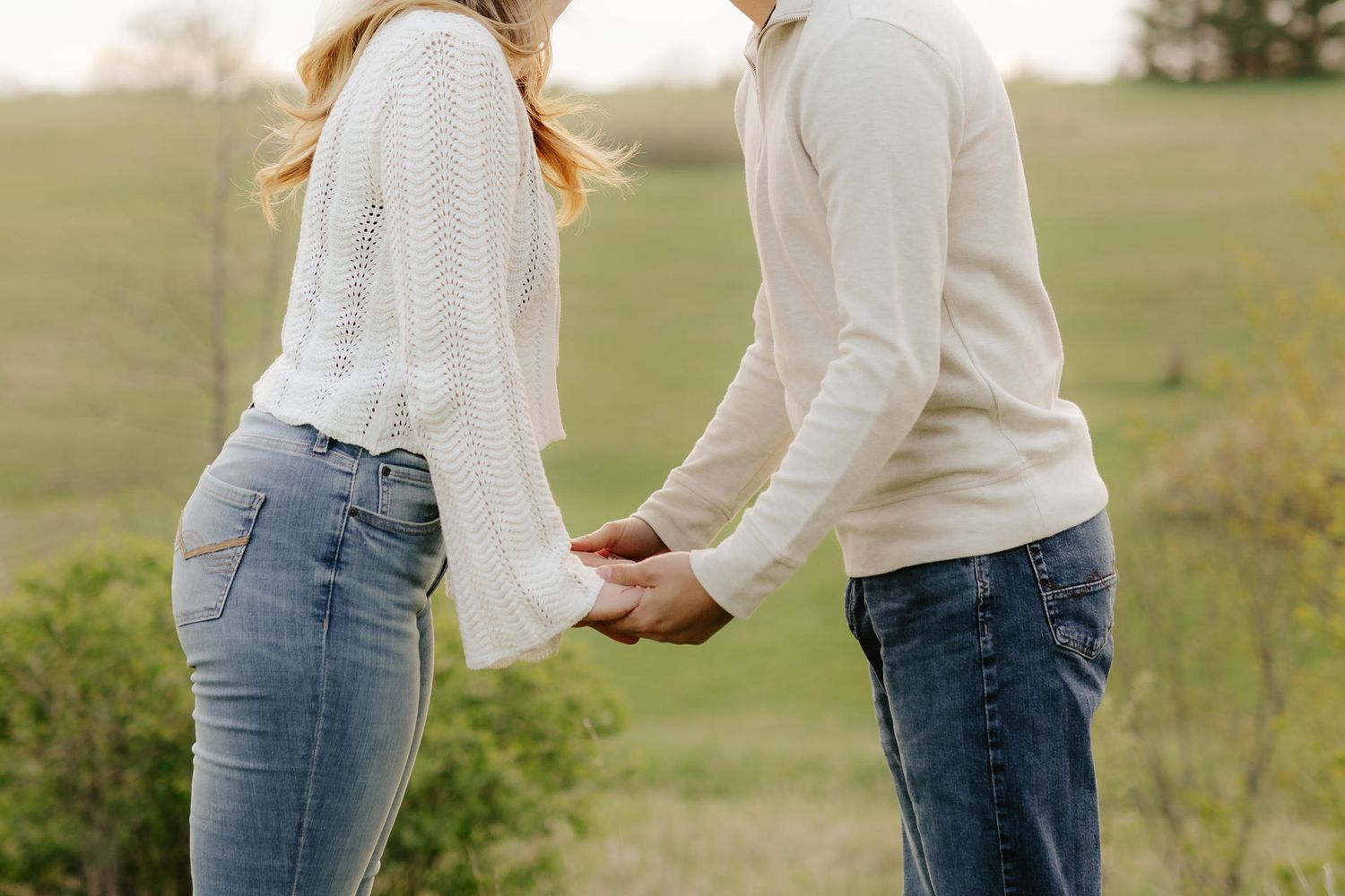 Engagement photography at Pioneers Park in Lincoln, NE. Romantic outdoor session with natural light, perfect for Nebraska couples
