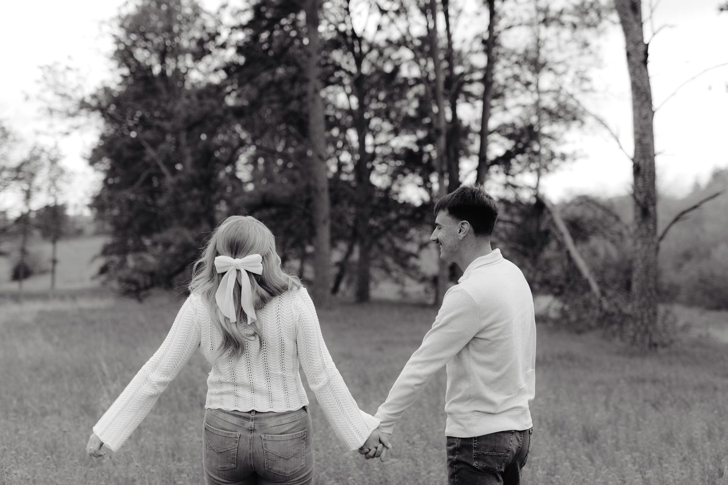 Engagement photography at Pioneers Park in Lincoln, NE. Romantic outdoor session with natural light, perfect for Nebraska couples