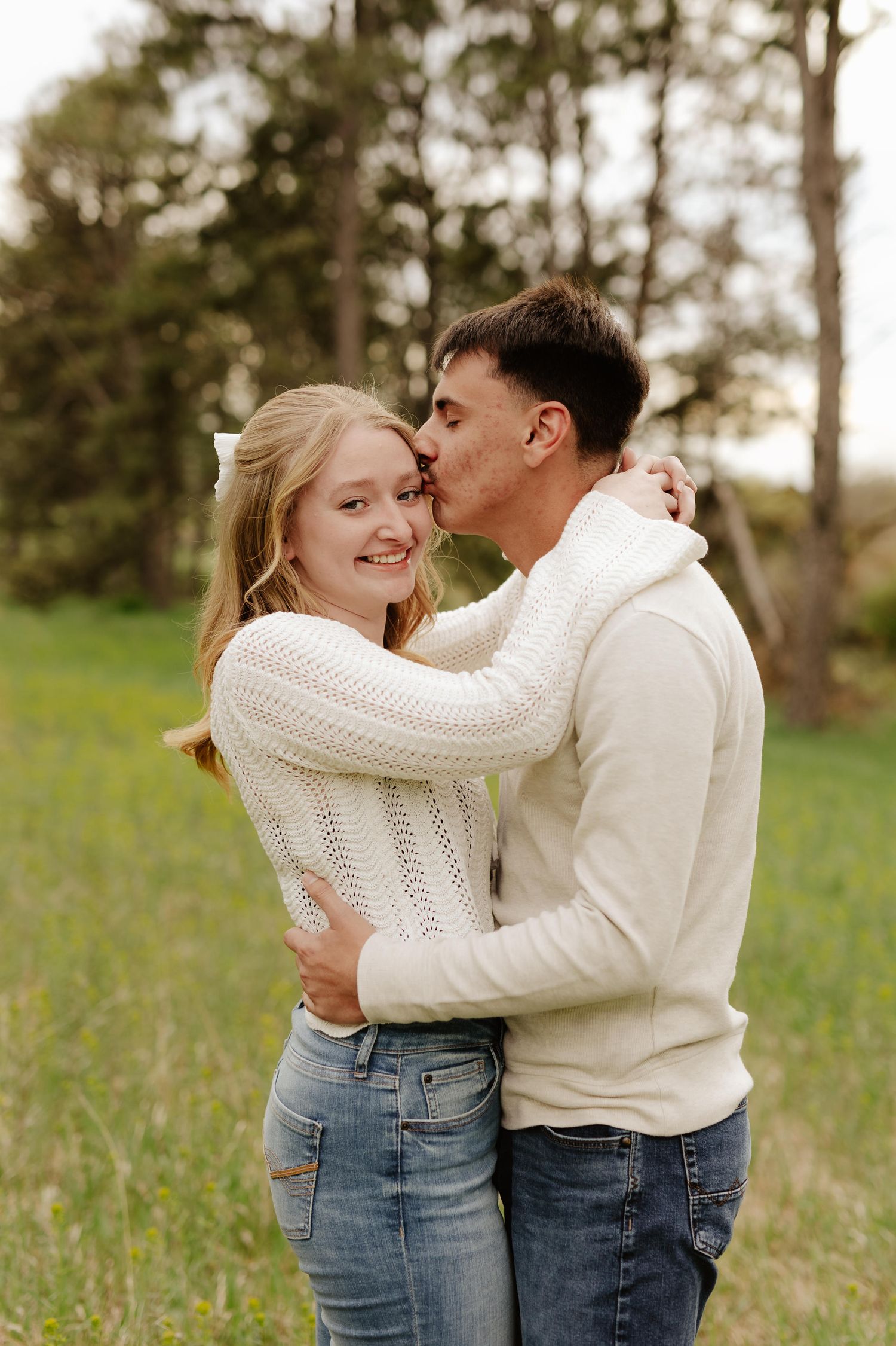 Engagement photography at Pioneers Park in Lincoln, NE. Romantic outdoor session with natural light, perfect for Nebraska couples