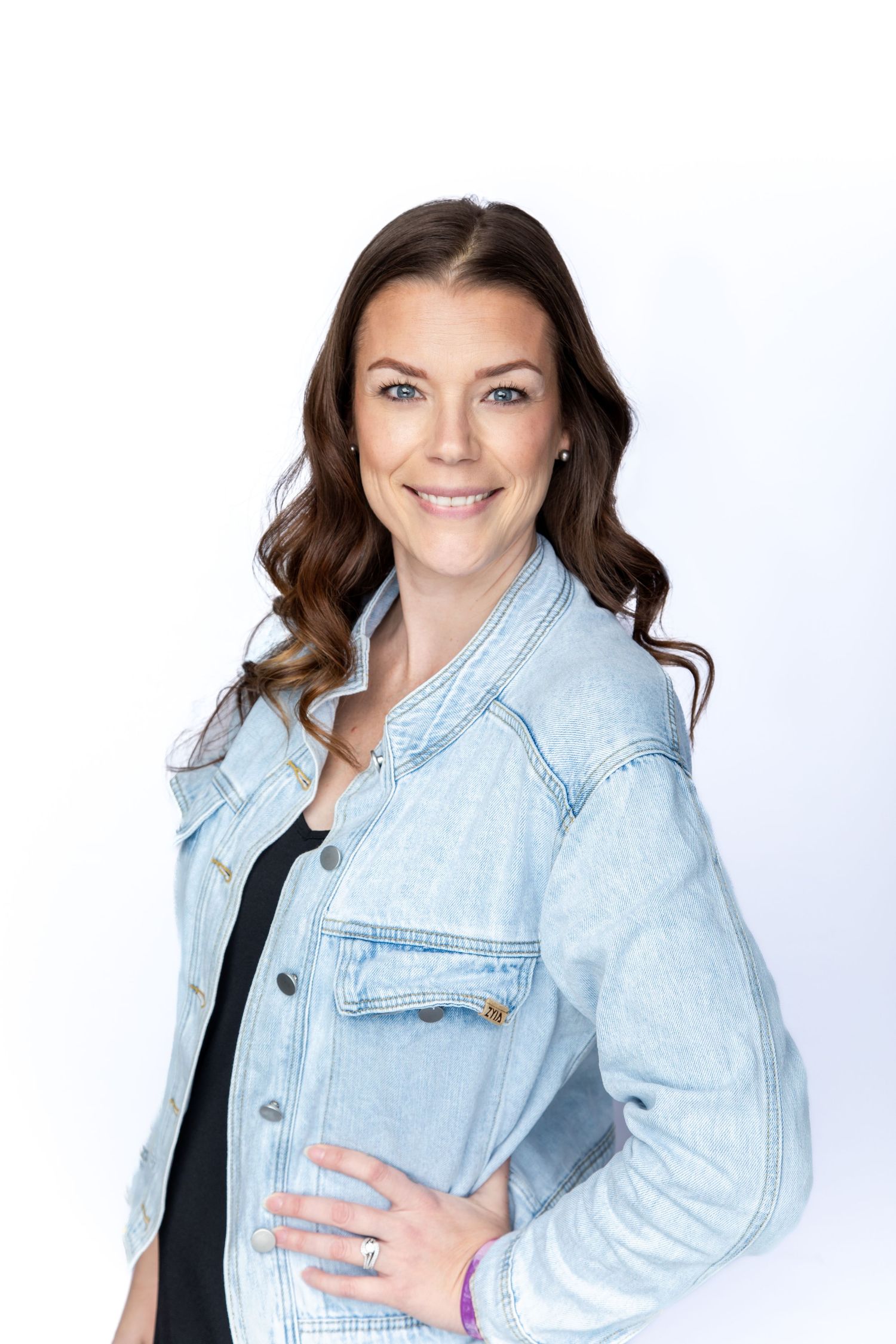 Kristen Headshot