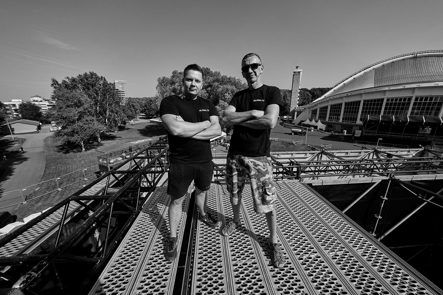 pyrotechnicians, roof