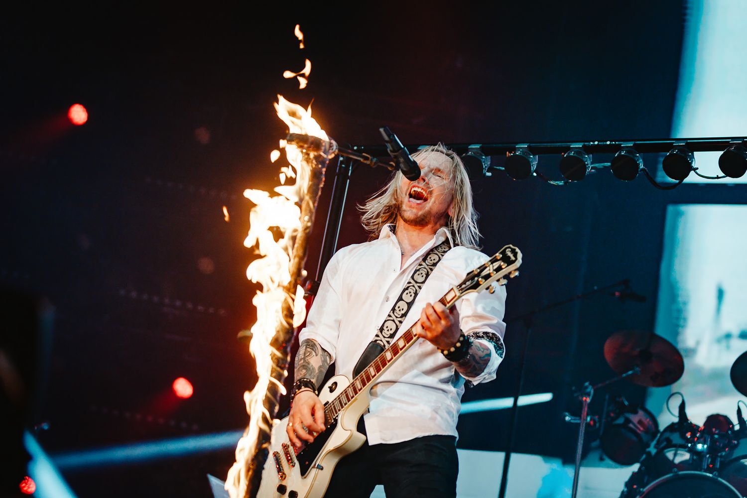pyrotechnics, microphone stand on fire
