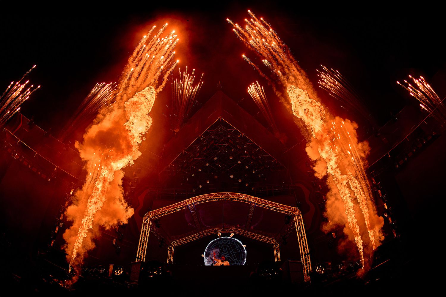 pyrotechnics, Armin Van Buuren, SFX, flames