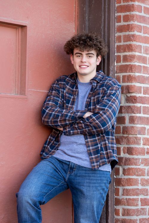 senior portraits, urban backgrounds, papillion ne