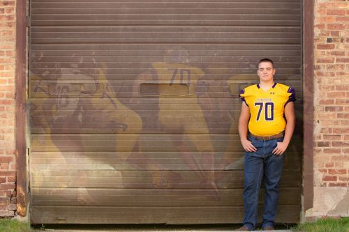 bellevue west high football player senior portrait session