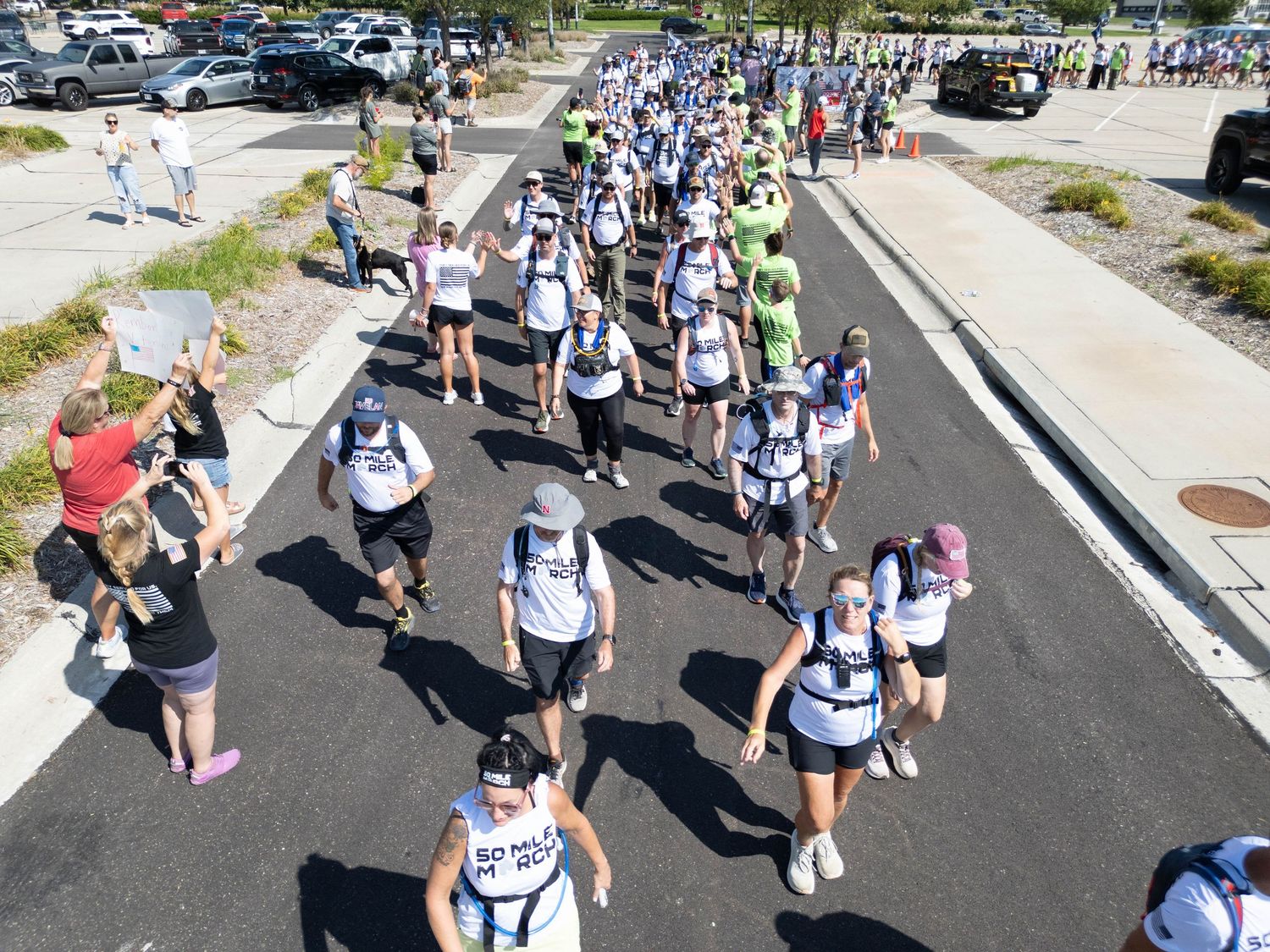 50 mile march marchers leaving la vista