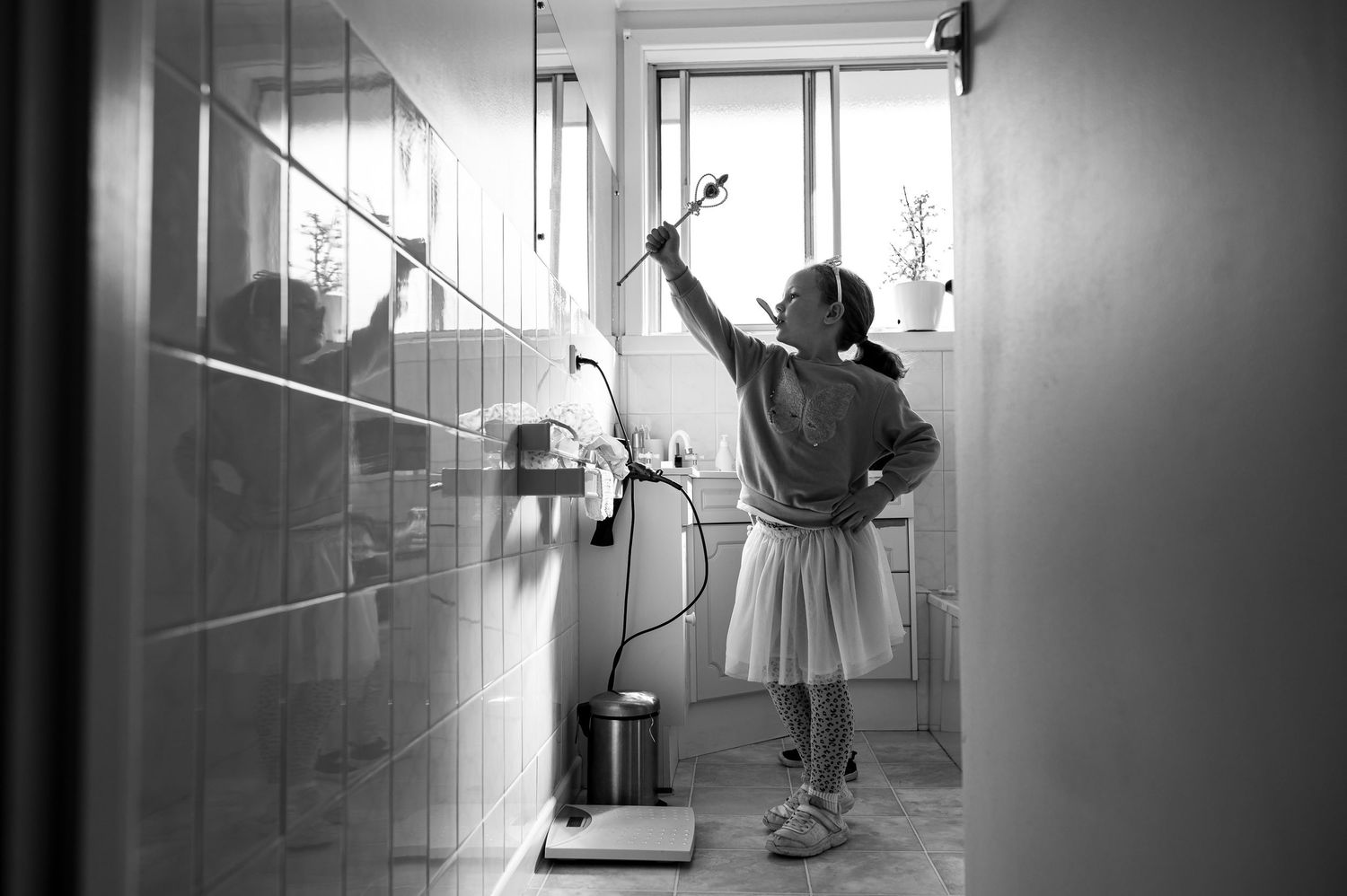 Childhood captured in expressive and natural documentary family photography