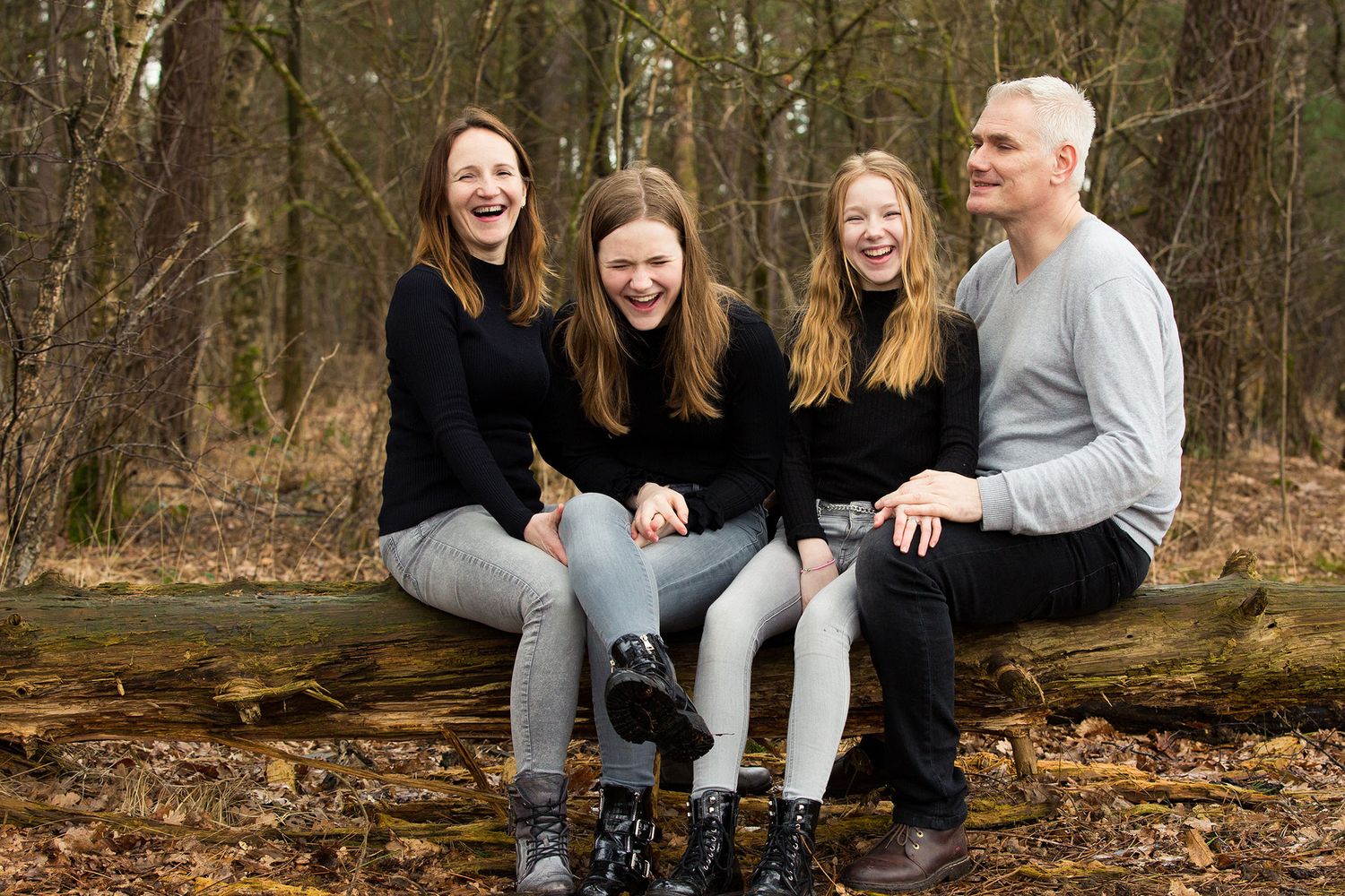 Familjefotografering i naturen med familjefotograf i Ed Dalsland