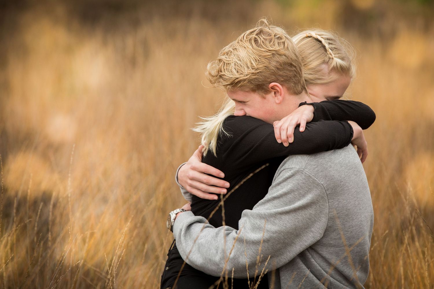 Familjefotografering i Dalsland med äkta känslor och närhet
