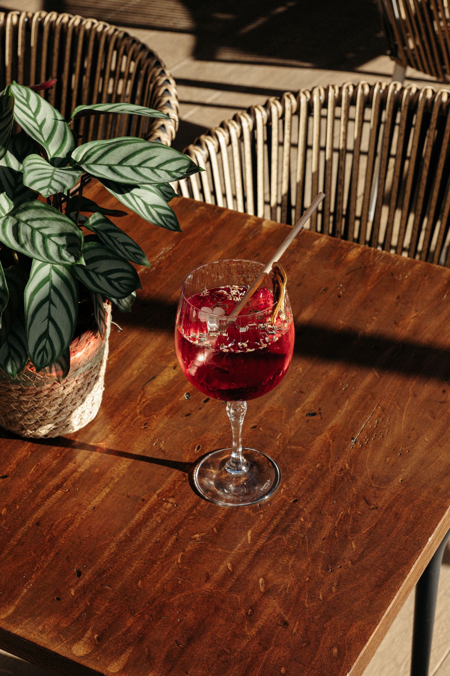 Cocktail signature servi au restaurant Le Petit Pois à Bollène.