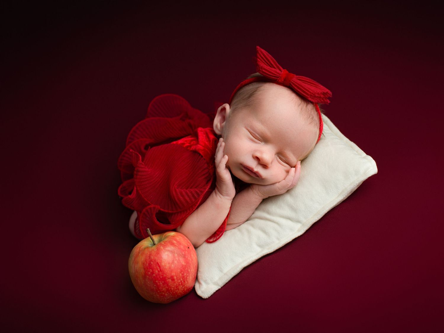 Newborn Photographer Cavan, Maternity Photography, Cake Smash, Milestones, Family Photography, Baby Photographer Ireland