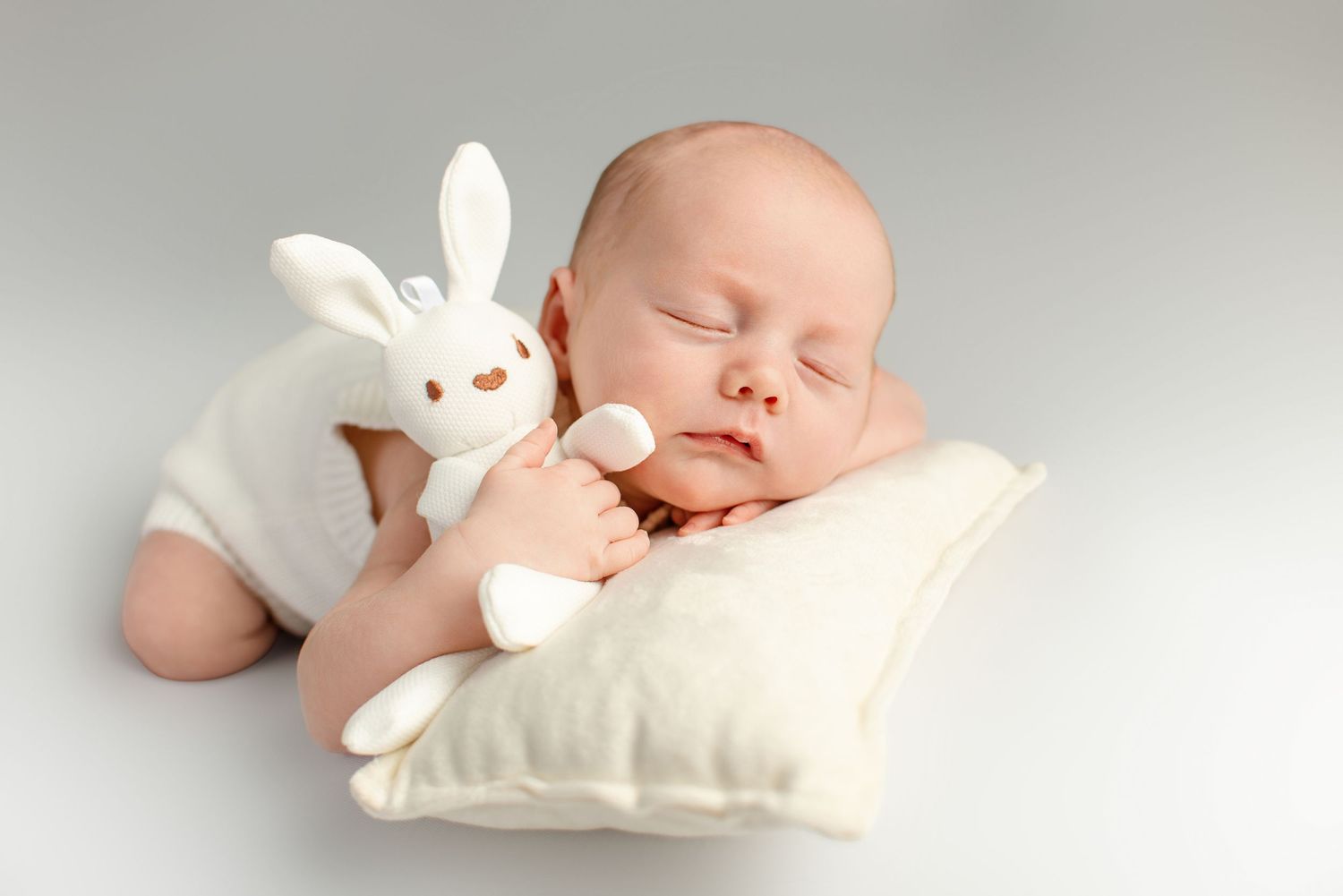 Newborn Photographer Cavan, Maternity Photography, Cake Smash, Milestones, Family Photography, Baby Photographer Ireland