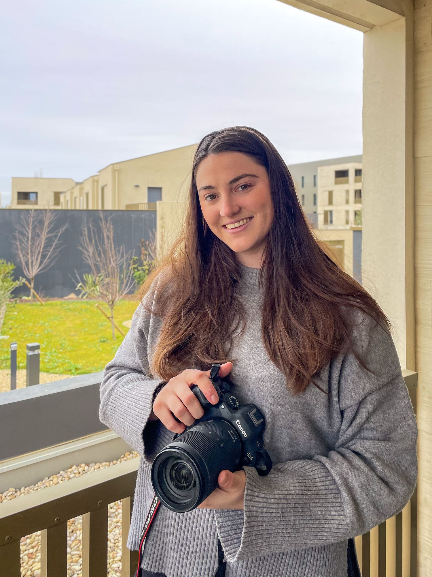 Vision by Faustine – photographe, vidéaste et community manager à Montpellier. Création de contenu sur-mesure pour pros et particuliers.