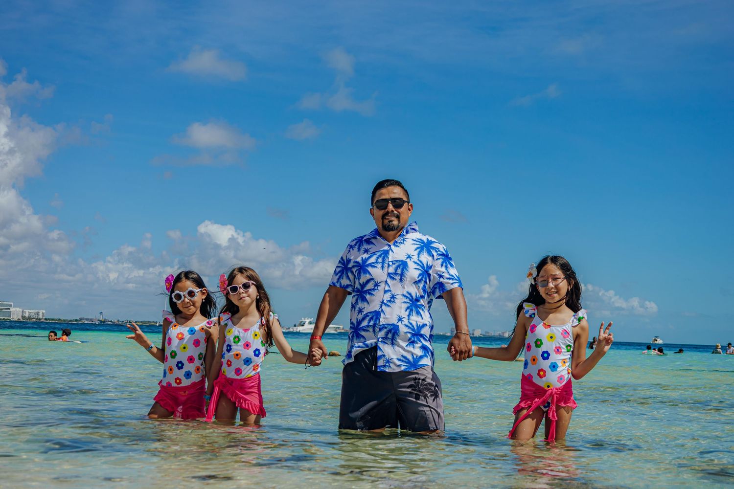 cancun photographer
cancun photo session
family beach photos
cancun vacation photography
rivieramaya photographer