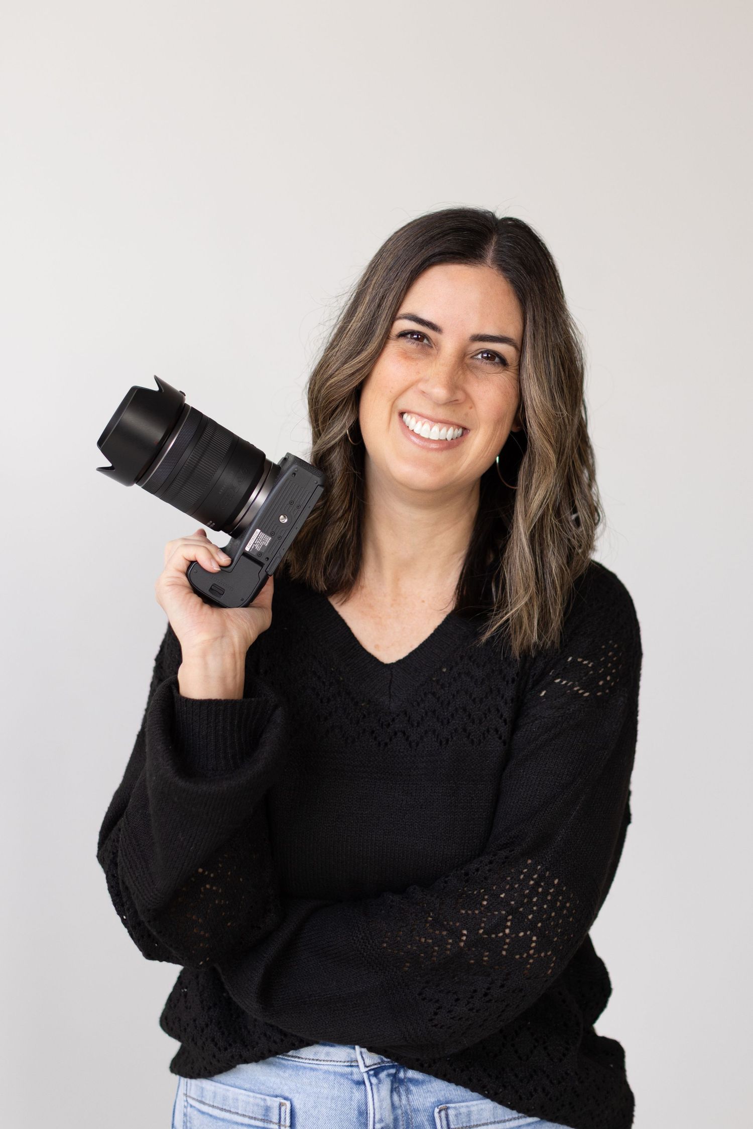 headshot of Sarah Rogers, owner of Sarah Rogers Photography in Provo Utah, for learning about Sarah
