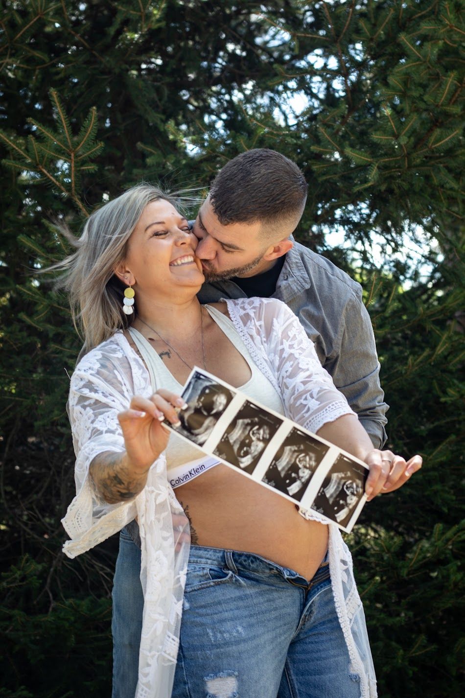 Cincinnati/ Northern Kentucky pregnancy announcement photo session, maternity photo