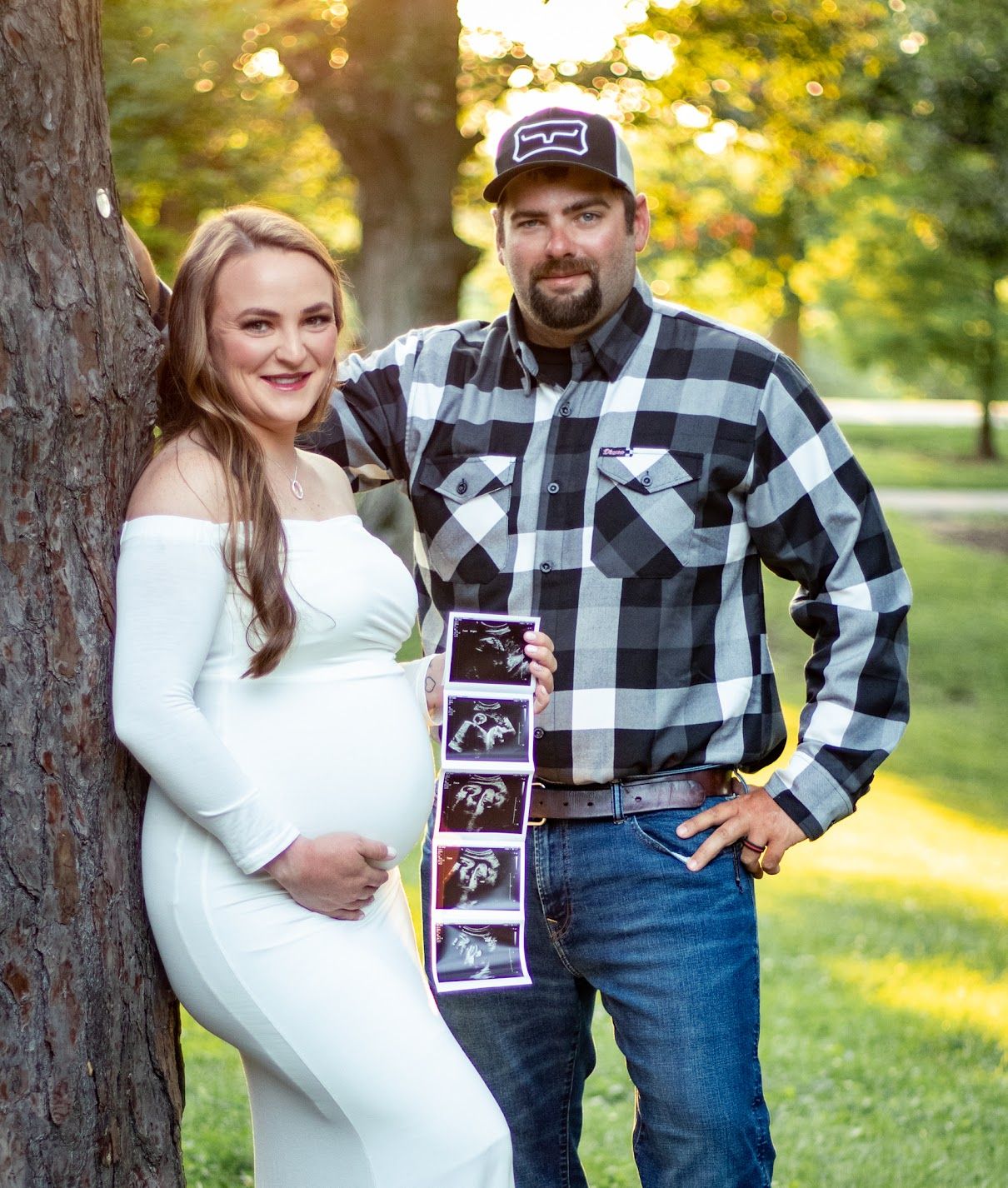 Cincinnati/ Northern Kentucky pregnancy announcement photo session, maternity photo