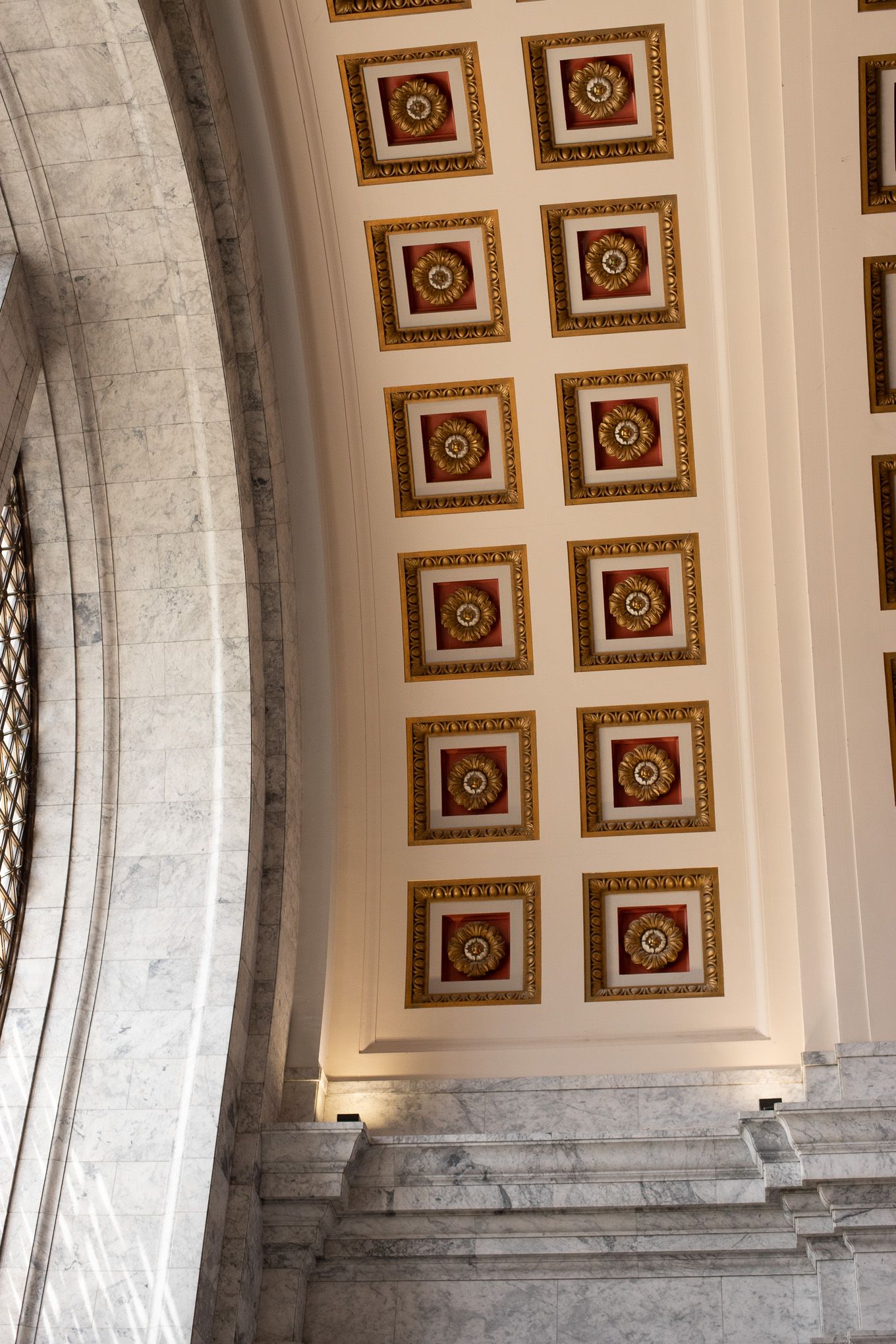 Washington State capitol engagement photos / seattle engagement photos / washington engagement photos / seattle engagement photographer