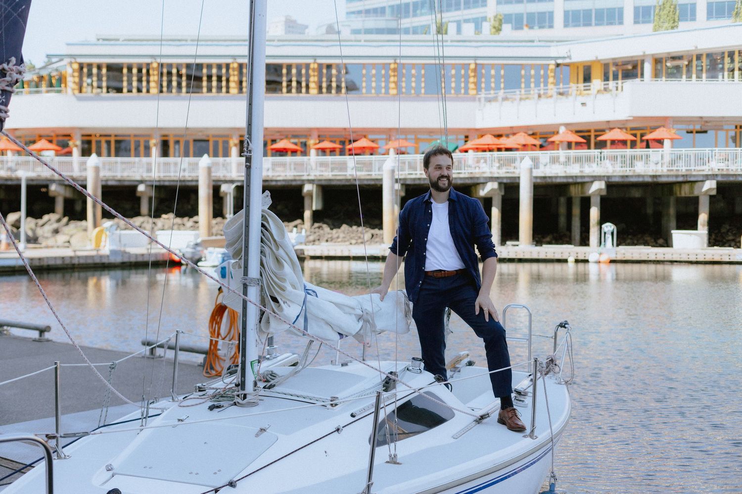 Seattle waterfront photos // Seattle lifestyle photography // Bell Harbor Marina // Seattle Sailing Photos // Seattle things to do