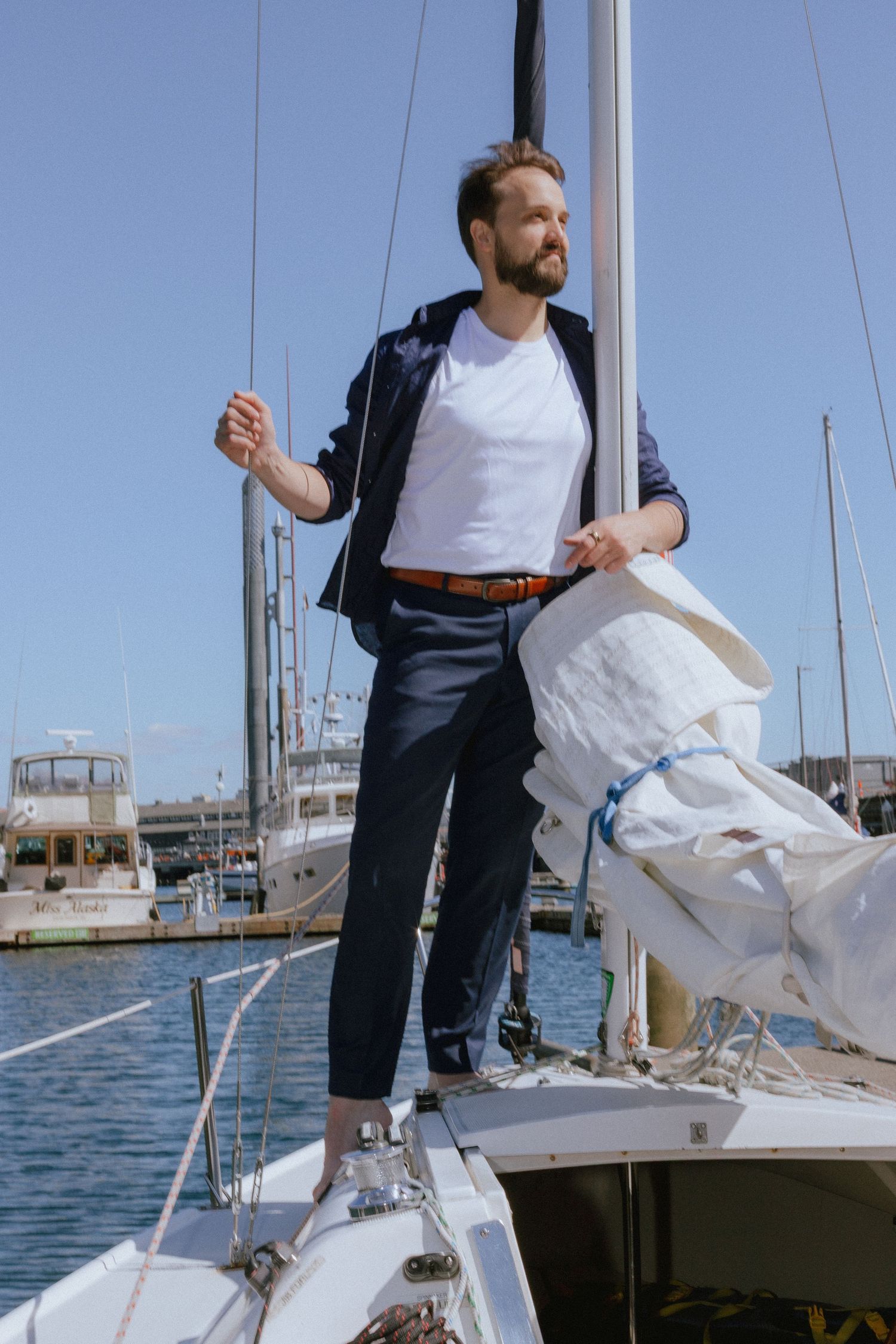 Seattle waterfront photos // Seattle lifestyle photography // Bell Harbor Marina // Seattle Sailing Photos // Seattle things to do