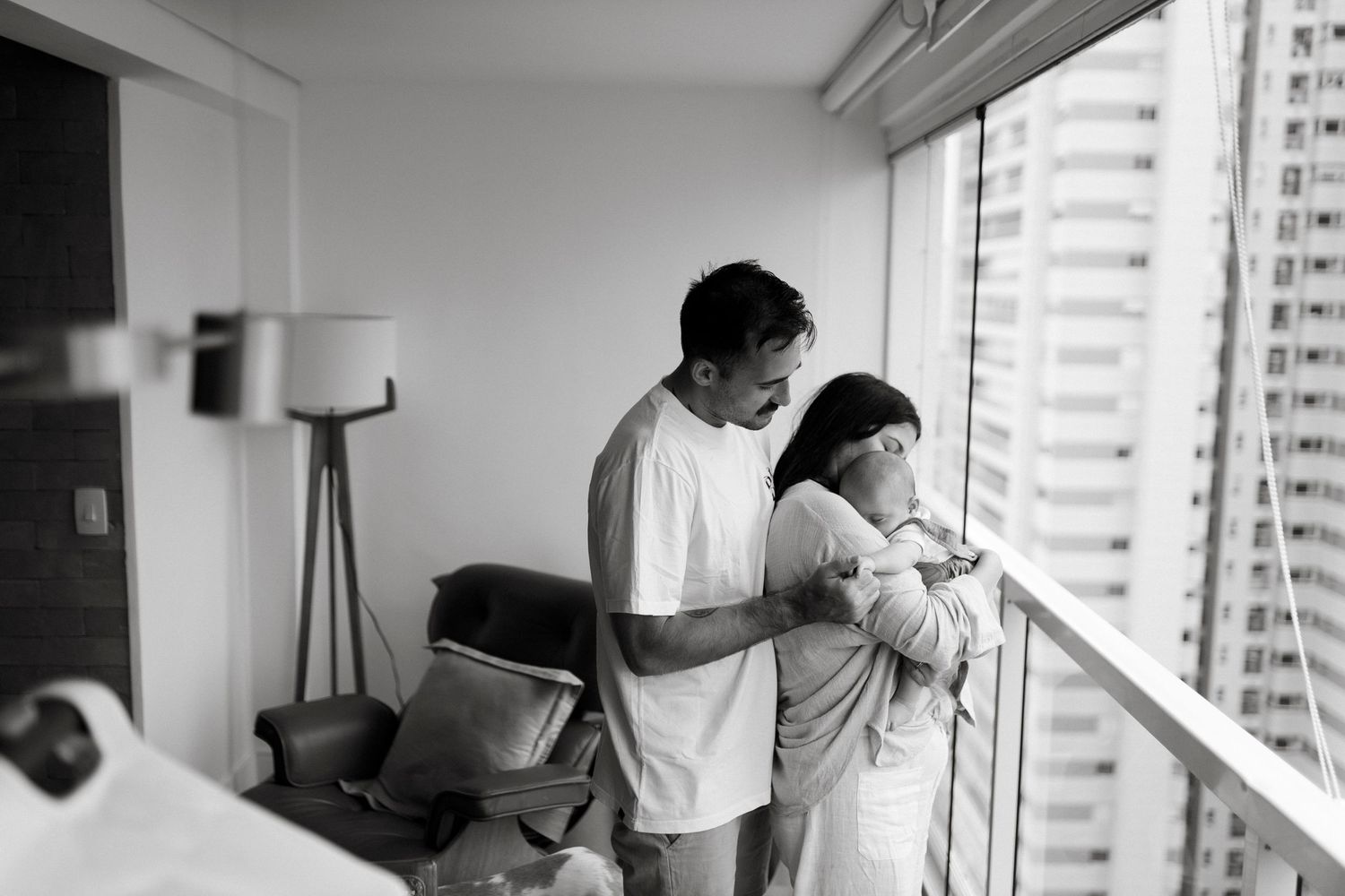 Interior shots showing daily life moments between family members in a modern apartment.