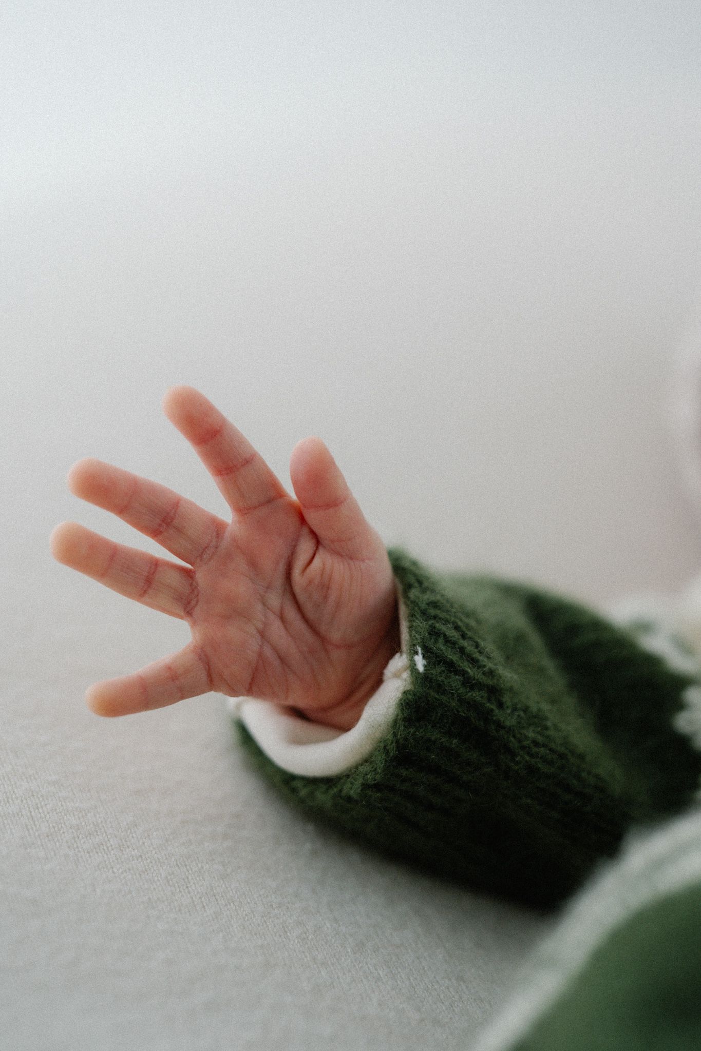 Perkekuvaus. kuvausuusimaa. vastasyntyneenkuvaus, Newbornkuvausnurmijärvi. Newbornkuvaushelsinki.Newborn kuvaus studiolla Nurmijärvellä