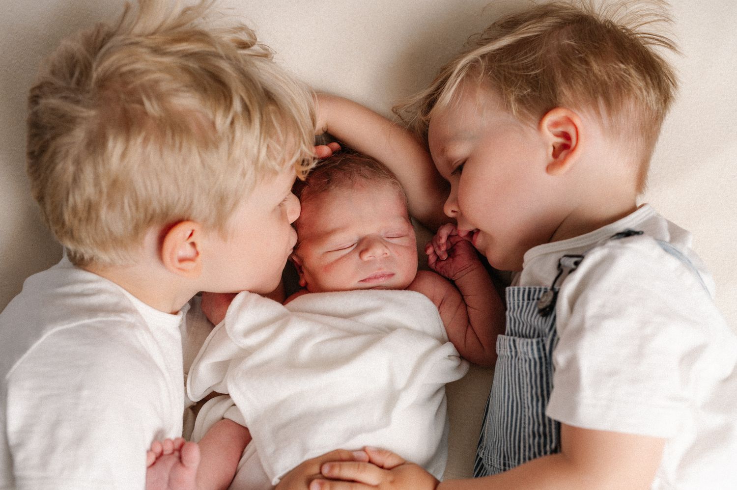 Perkekuvaus. kuvausuusimaa. vastasyntyneenkuvaus, Newbornkuvausnurmijärvi. Newbornkuvaushelsinki.Newborn kuvaus studiolla Nurmijärvellä