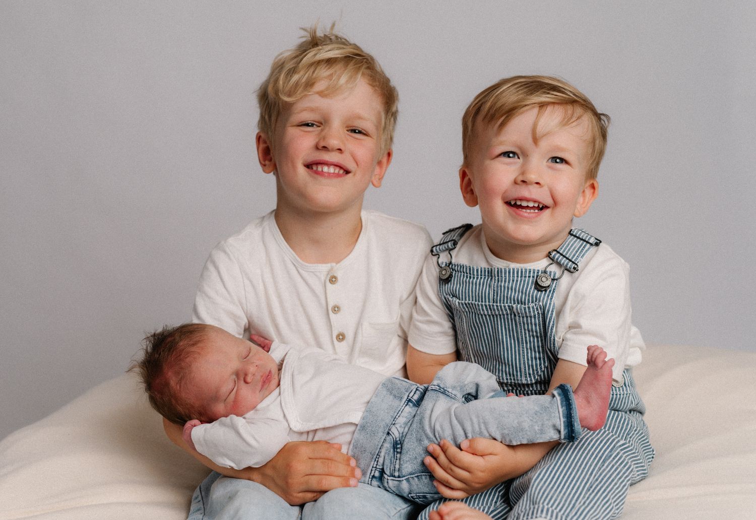 Perkekuvaus. kuvausuusimaa. vastasyntyneenkuvaus, Newbornkuvausnurmijärvi. Newbornkuvaushelsinki.Newborn kuvaus studiolla Nurmijärvellä