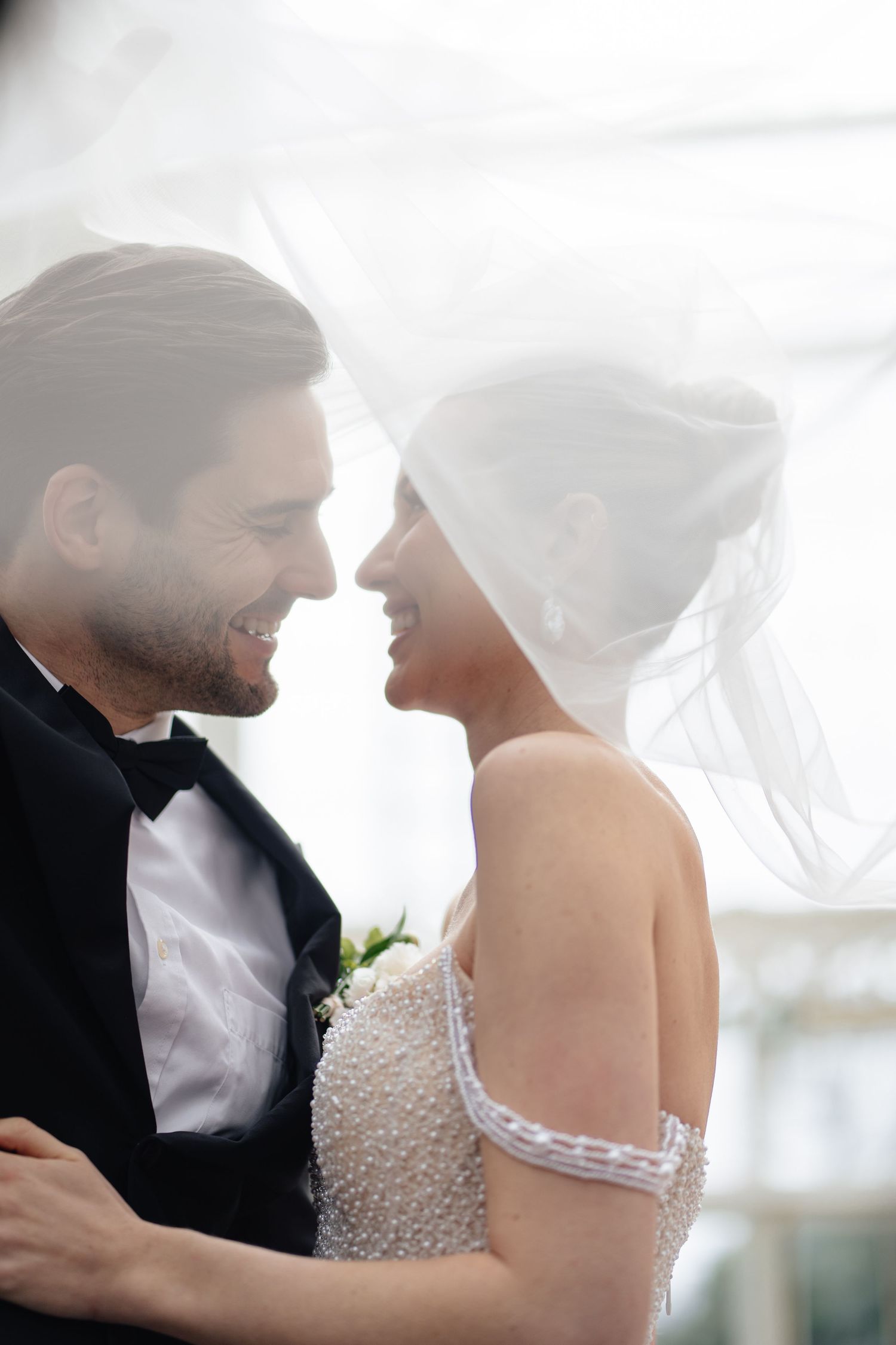 Dami Hassan Luxury wedding photographer - married couple