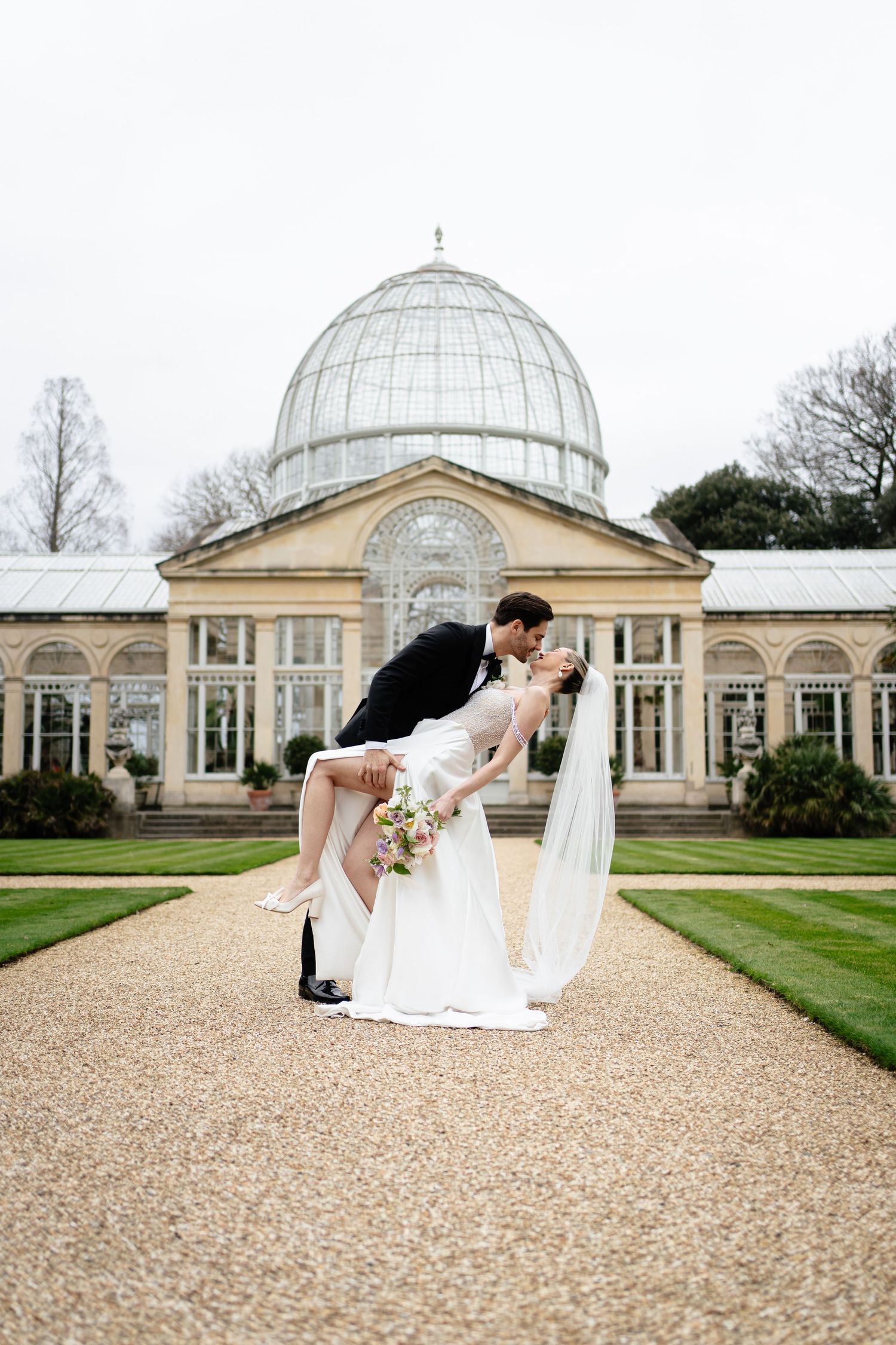 Dami Hassan Luxury wedding photographer - married couple