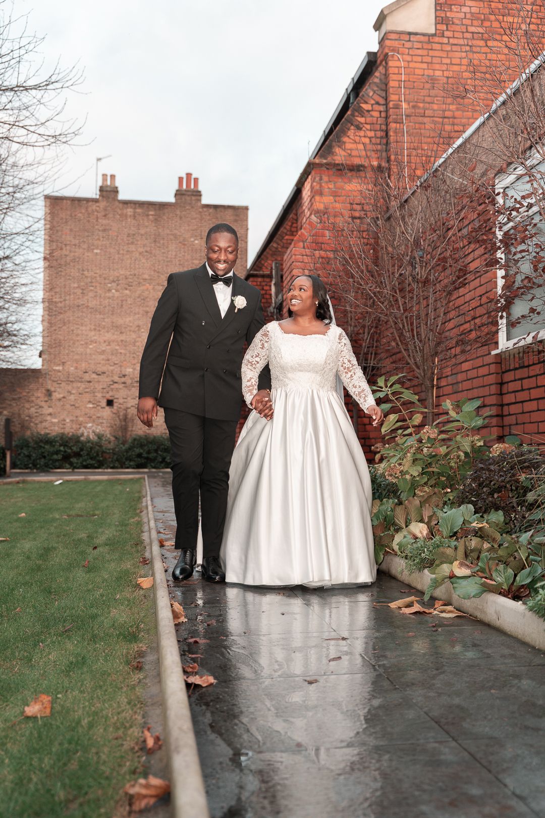Dami Hassan Luxury wedding photographer - bride and groom