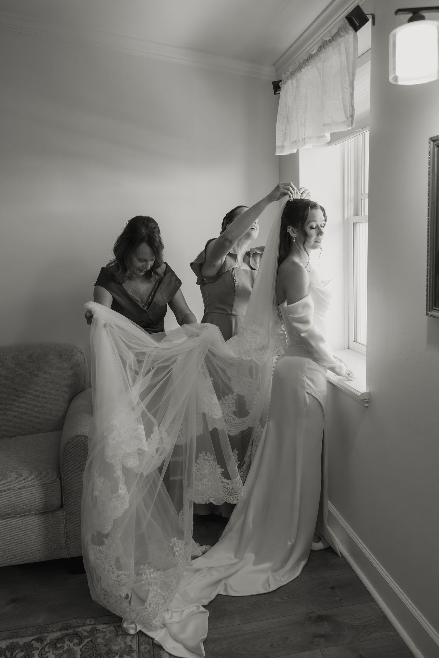 st. Augustine catholic wedding photography, st. Augustine catholic wedding photographers, cathedral st. Augustine, the delac collective