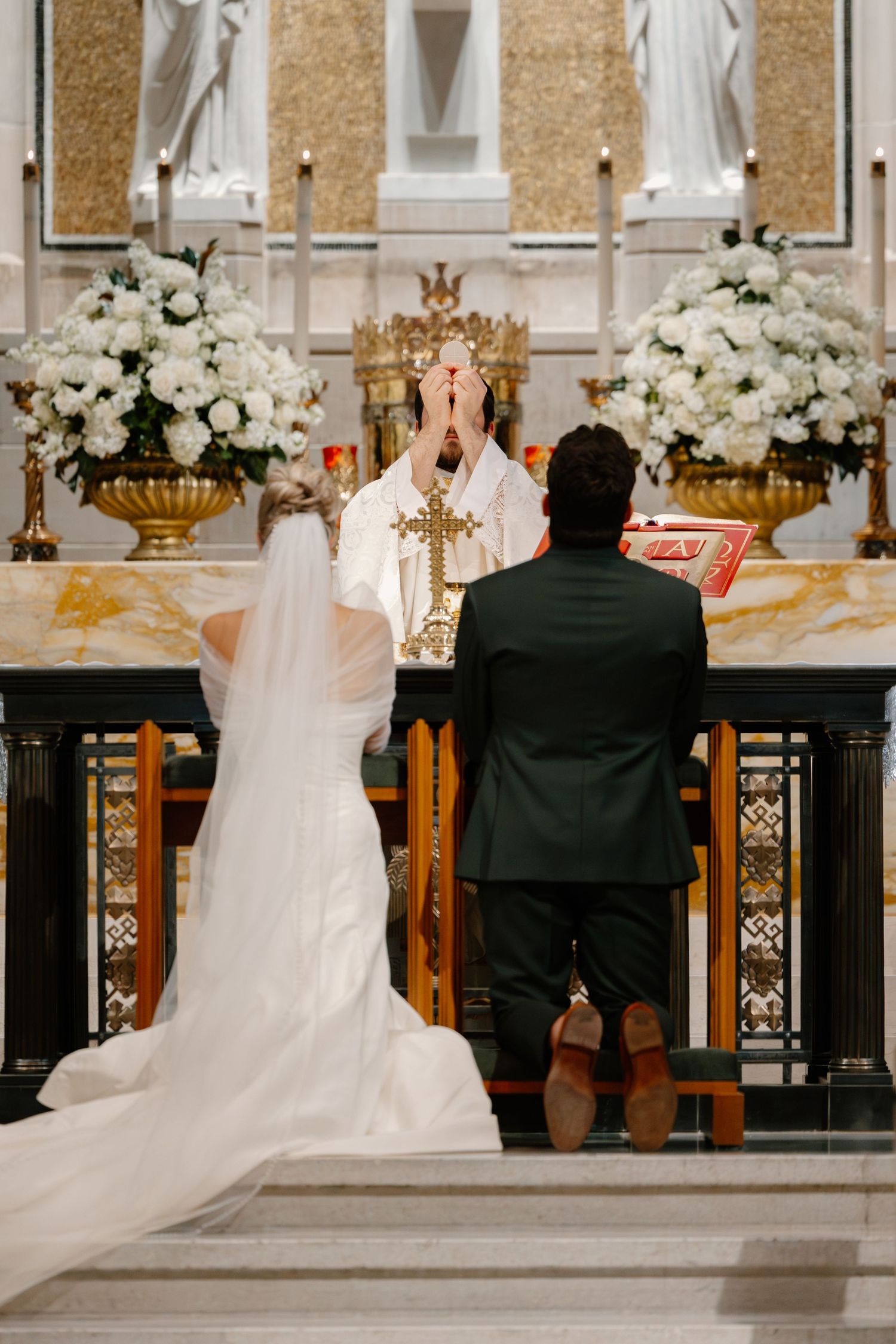 Jacksonville Catholic Wedding Photographers, Cathedral of Christ the King Atlanta, Atlanta Catholic wedding photographers