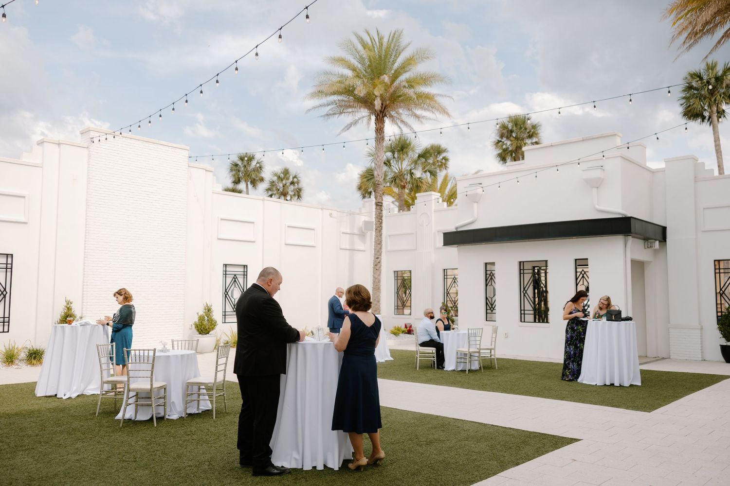 clay theatre wedding Jacksonville, catholic wedding photography, Florida catholic wedding photographers, the delac collective