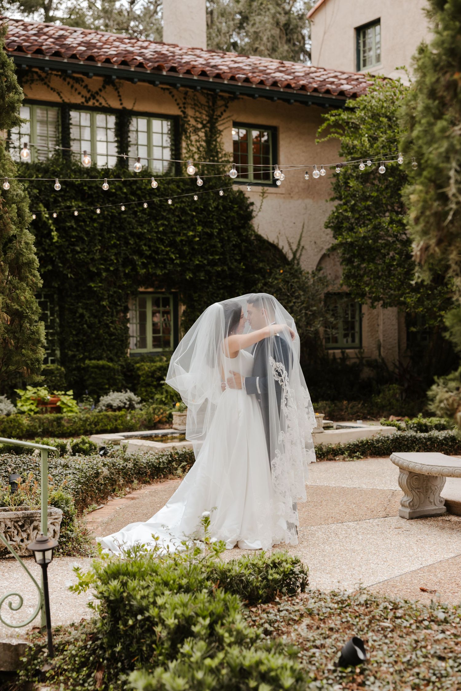 Jacksonville Catholic wedding photography, Jacksonville Catholic wedding photographers, the delac collective, st Augustine catholic wedding
