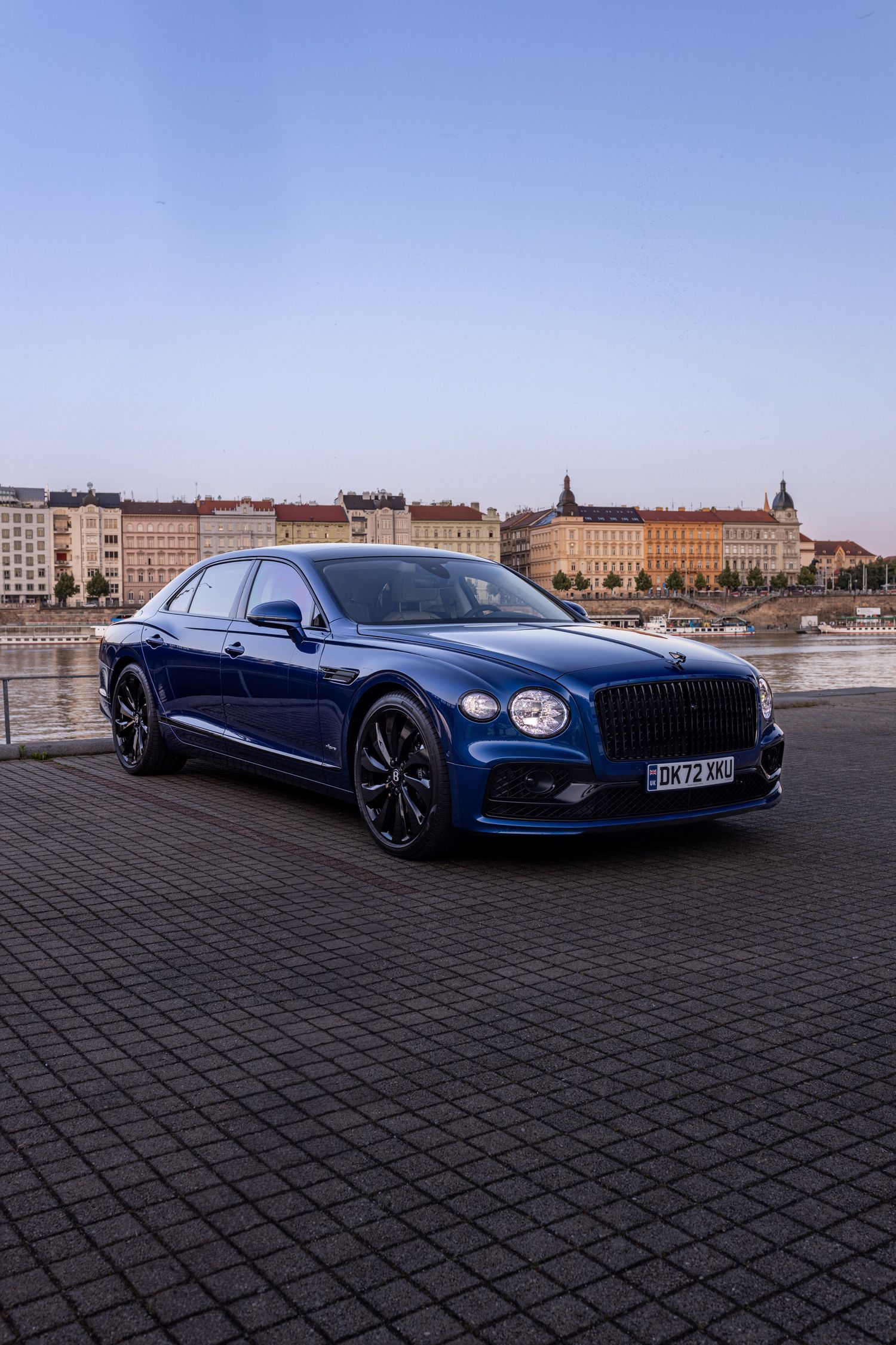 Bentley FR V8 (Agentura: Fairytailors, Klient: Bentley Praha)