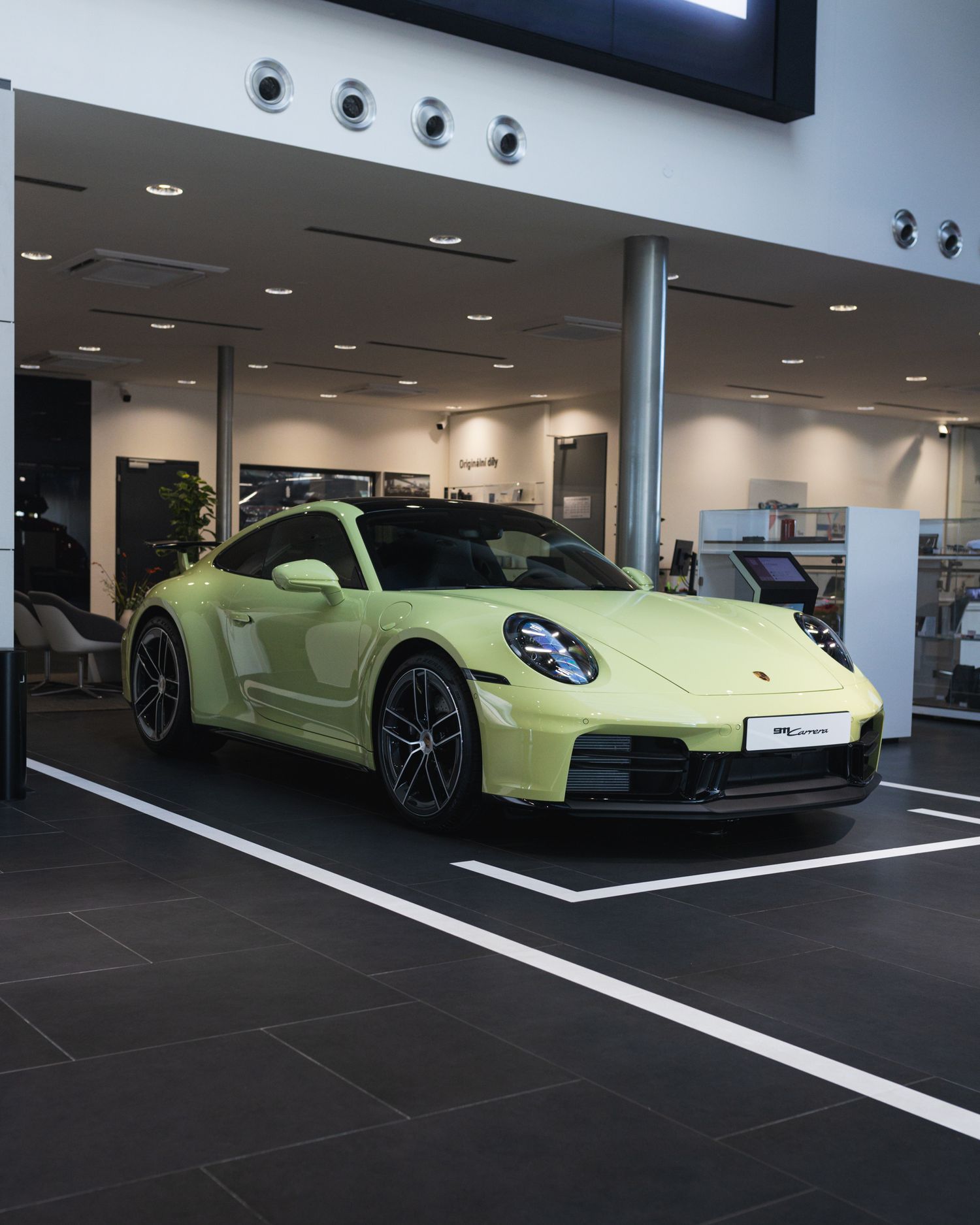 Porsche 911 (Agentura: Fairytailors, Klient: Porsche Centrum Praha)