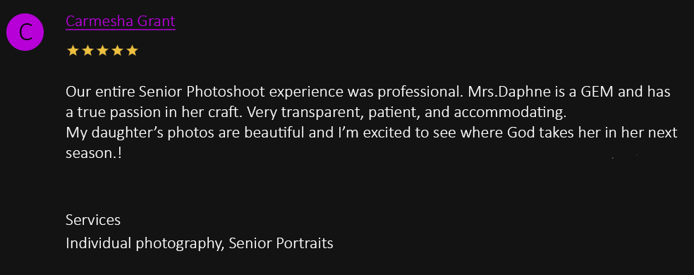 5-star Google review praising a professional senior photoshoot experience with Mrs.Daphne for beautiful daughter portraits.