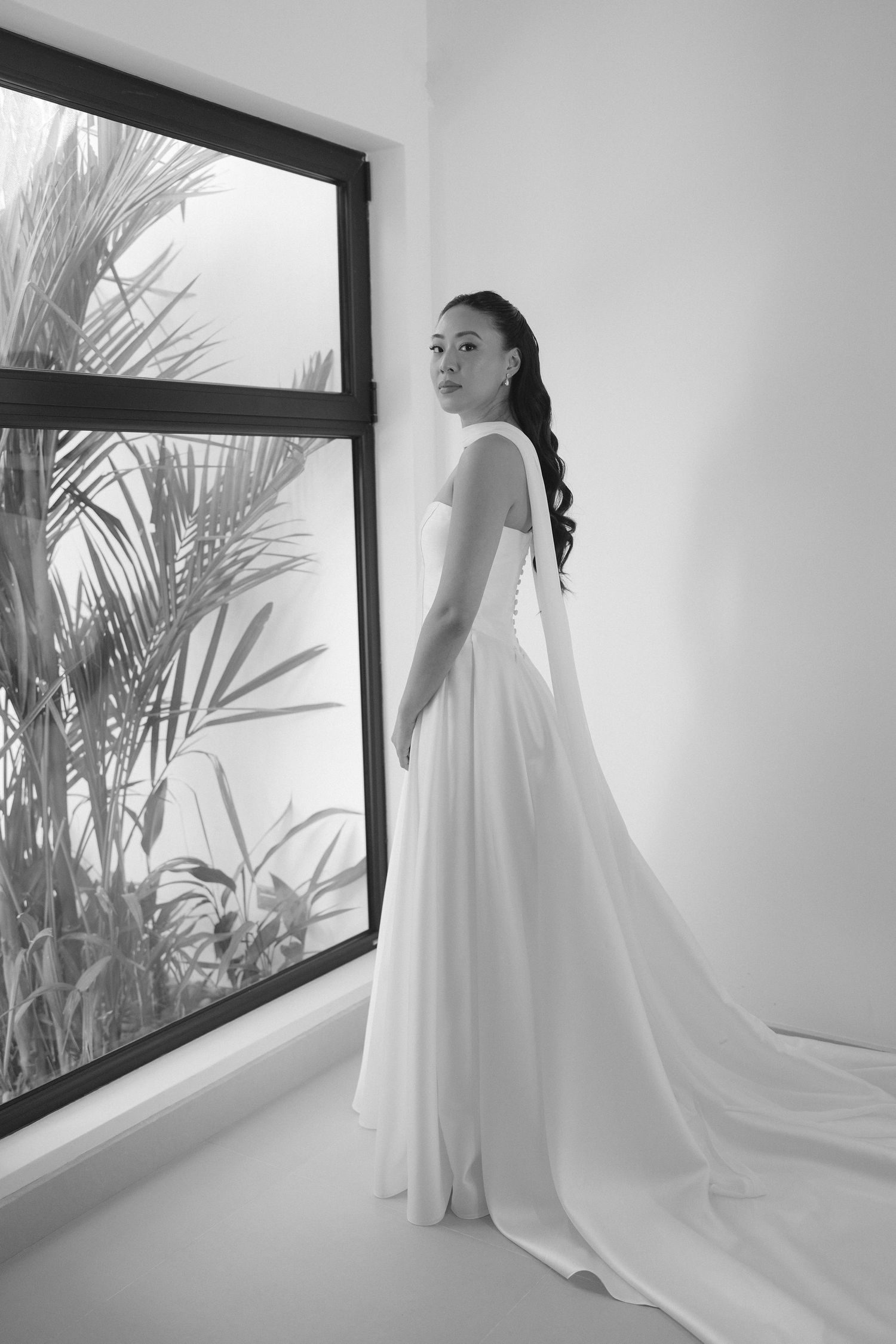 Ashley in her wedding dress before her Hacienda Pinilla wedding in Costa Rica