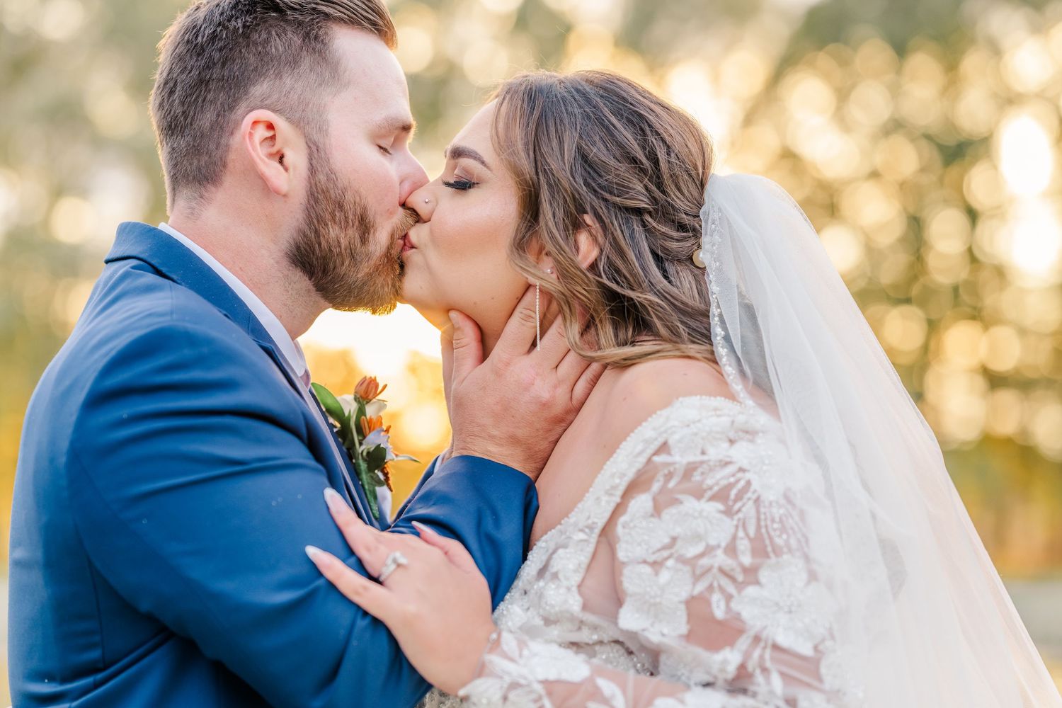 Fall wedding photography by Willow & Oaks Studios at Four Seasons Barn Wedding & Event Venue in Cardington, Ohio.