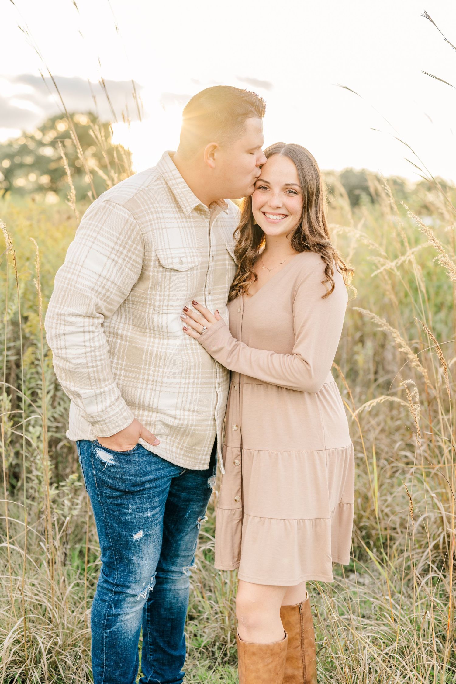 Family photography at Scioto Grove Metro Park in Grove City, Ohio.
