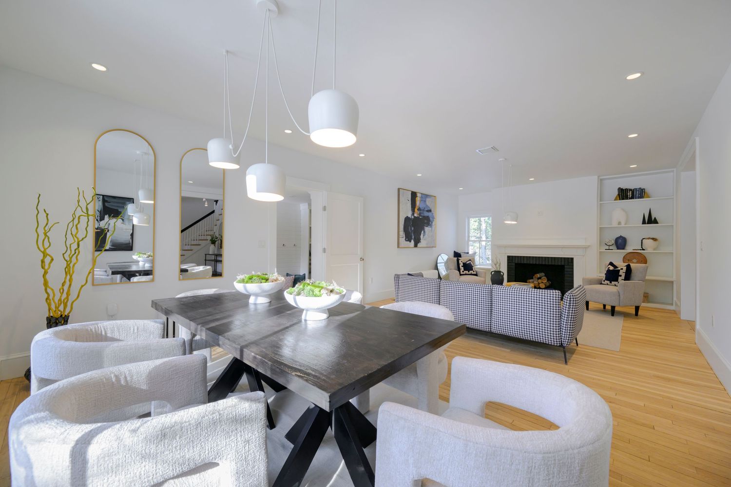 Discover the art of real estate photography by Ryan Maheu Photographic Services.