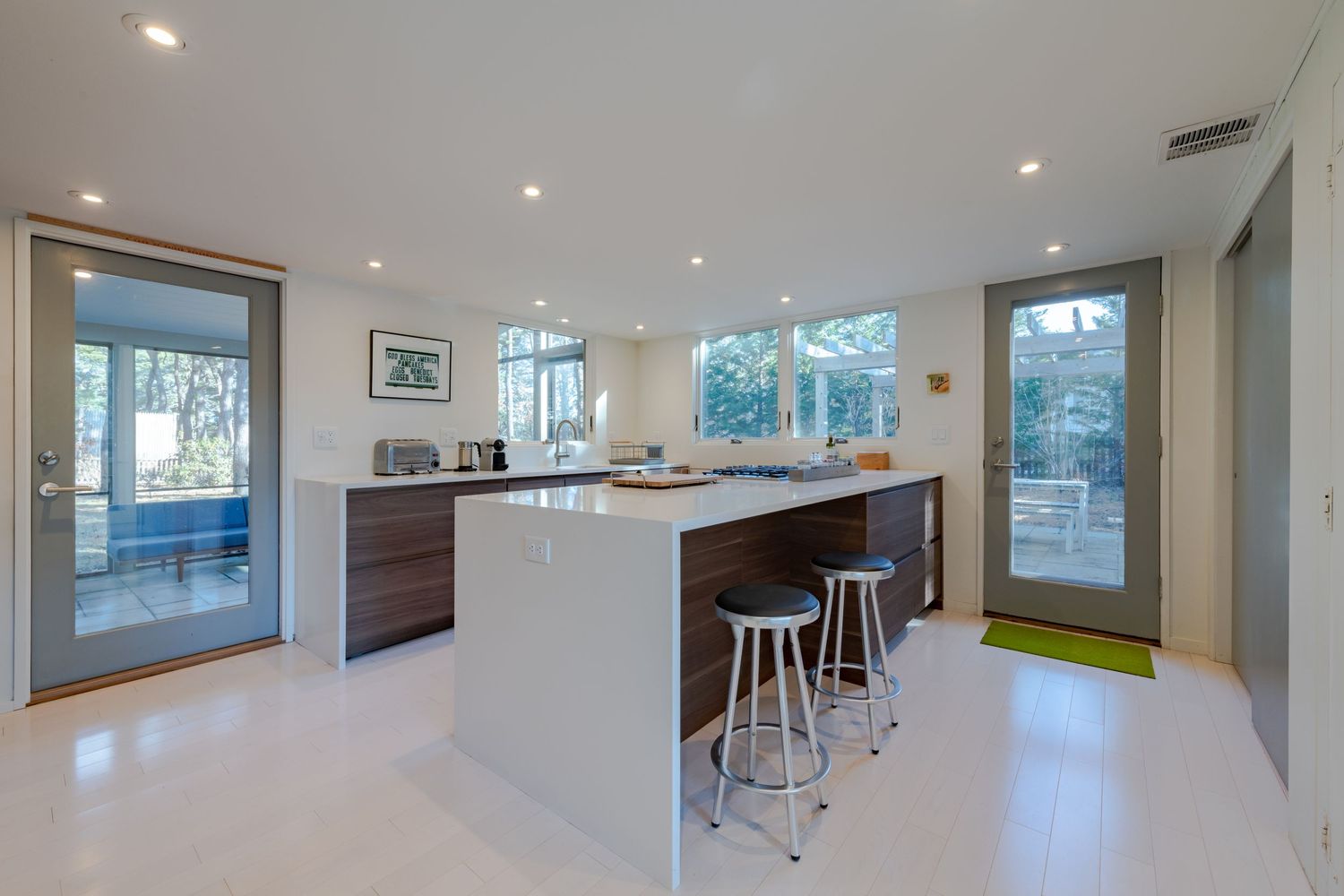 Discover the art of real estate photography by Ryan Maheu Photographic Services.