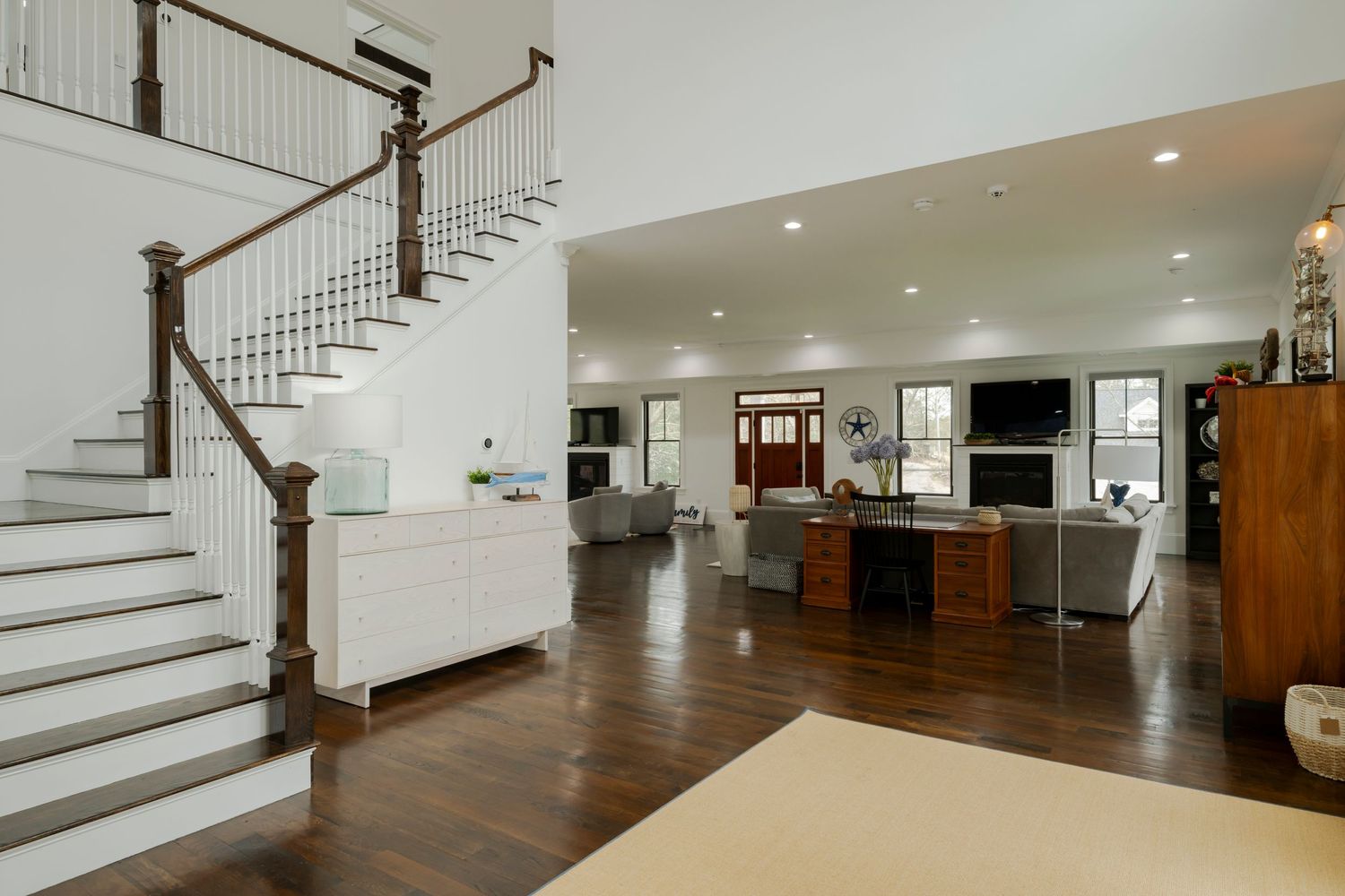 Discover the art of real estate photography by Ryan Maheu Photographic Services.
