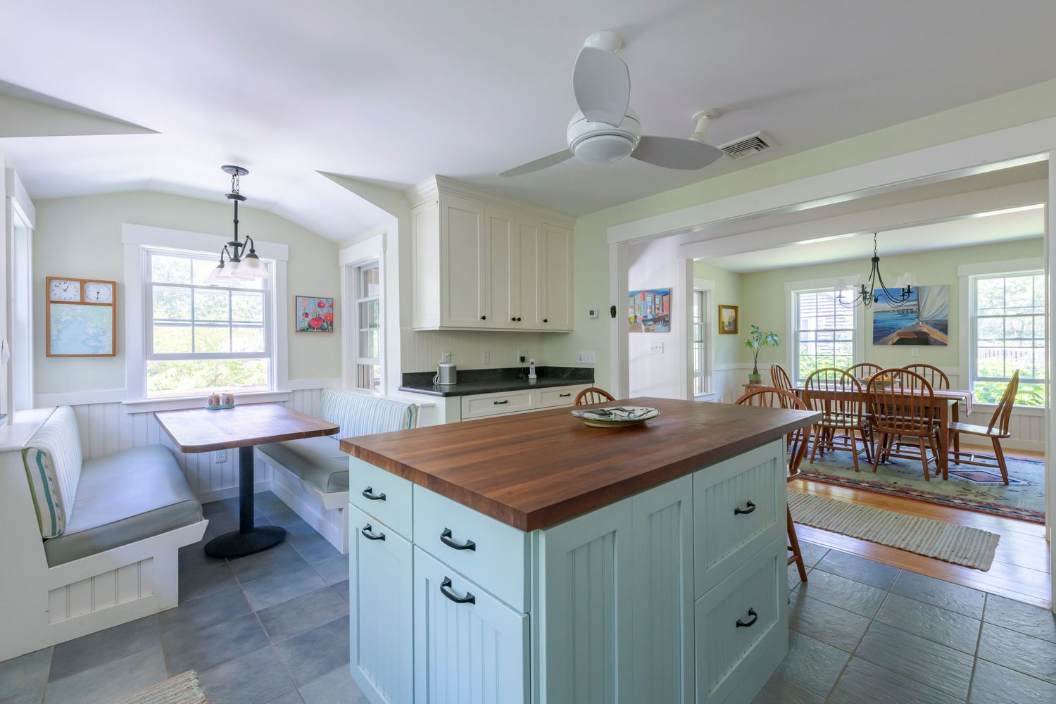 Discover the art of real estate photography by Ryan Maheu Photographic Services.